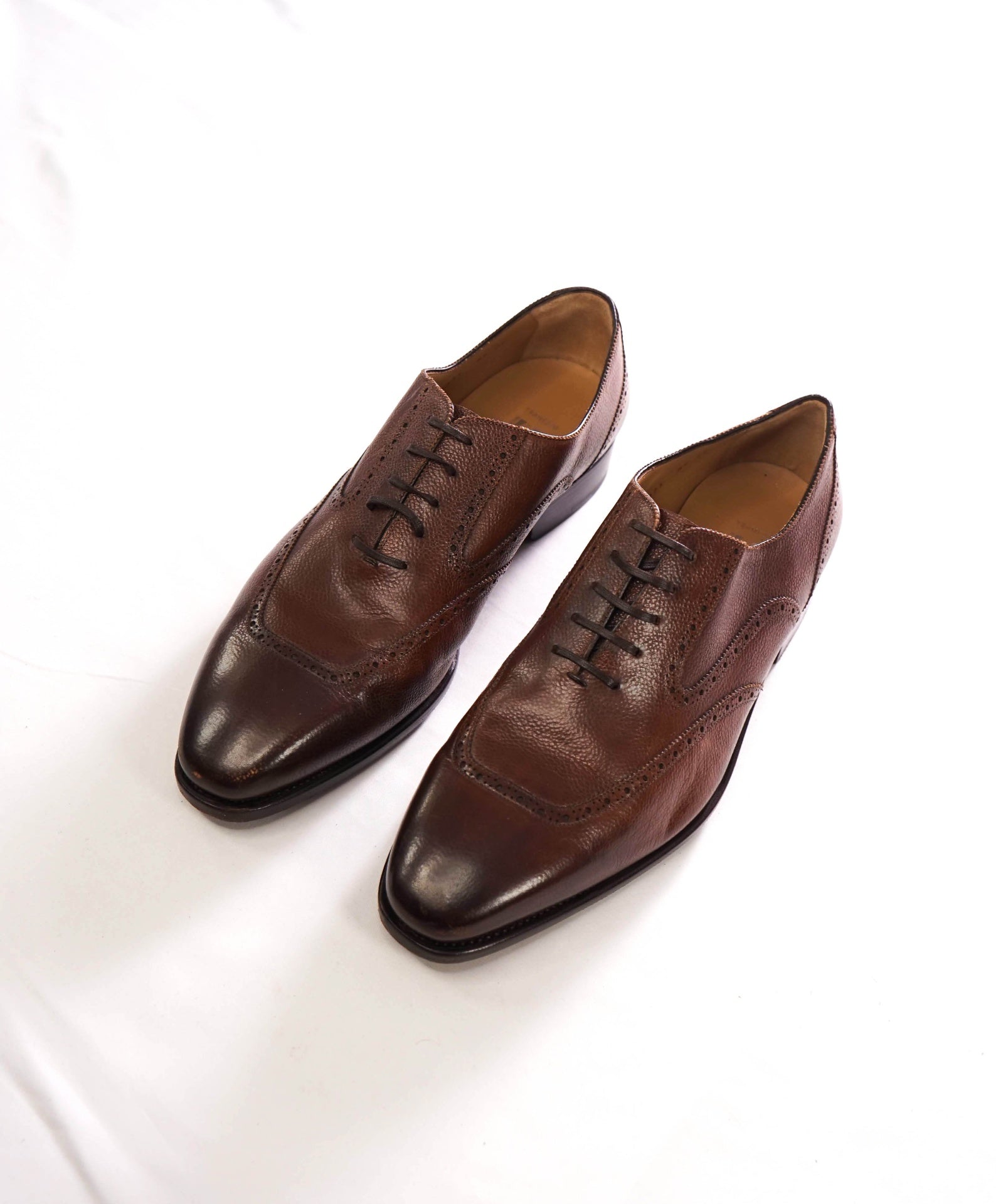 $1,495 FERRAGAMO - "TRAMEZZA" Brown Pebble Leather Oxfords - 9.5 EE