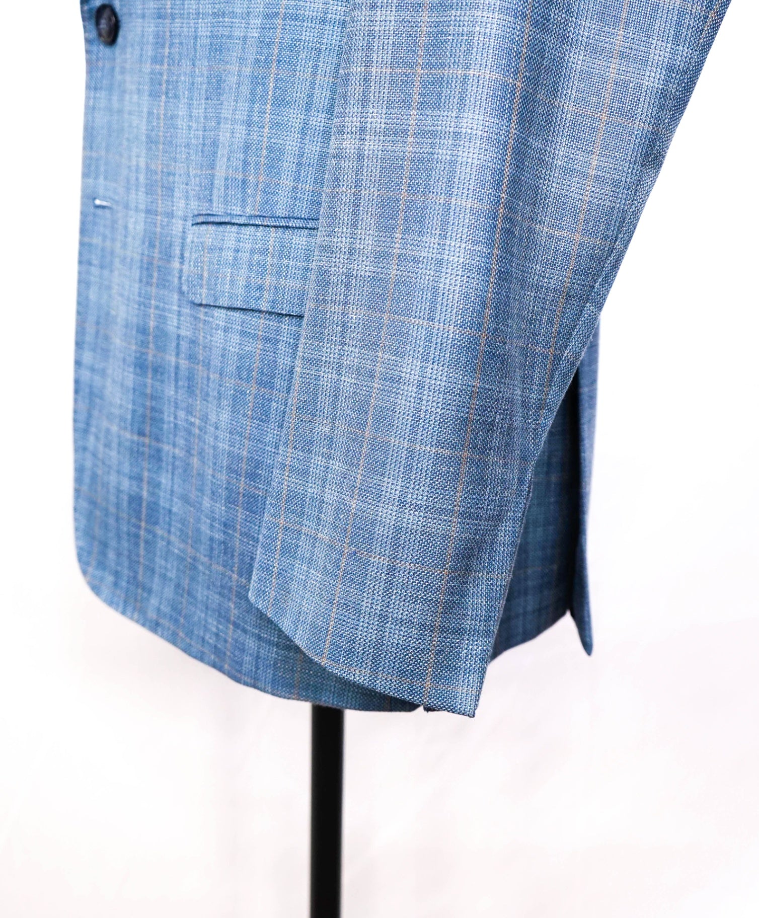 $2,295 GIORGIO ARMANI - Blue Plaid Wool/Silk/Linen "SOFT" Blazer - 44R