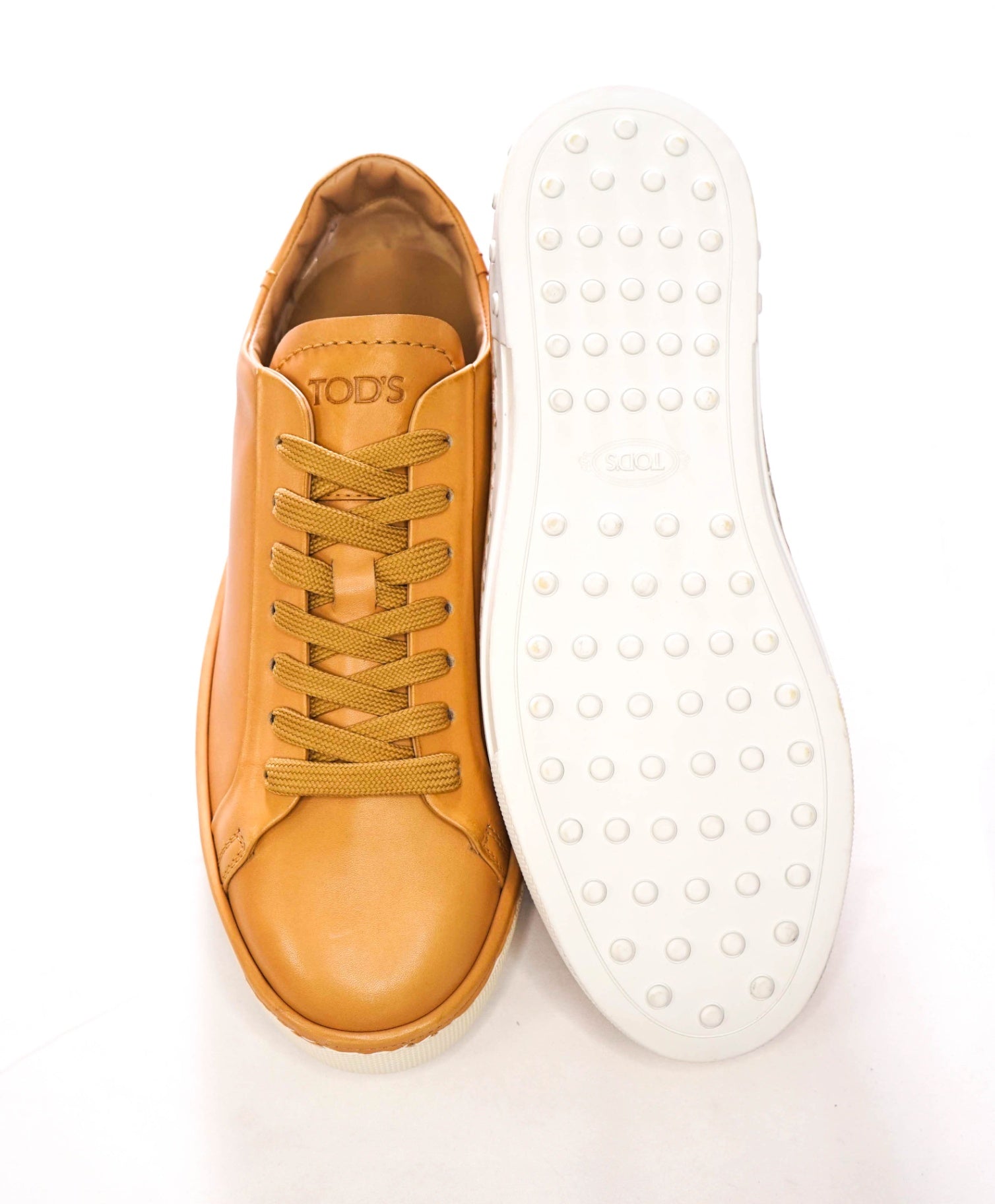 $750 TOD'S - Tan Leather Sneakers - US 8 (7UK)