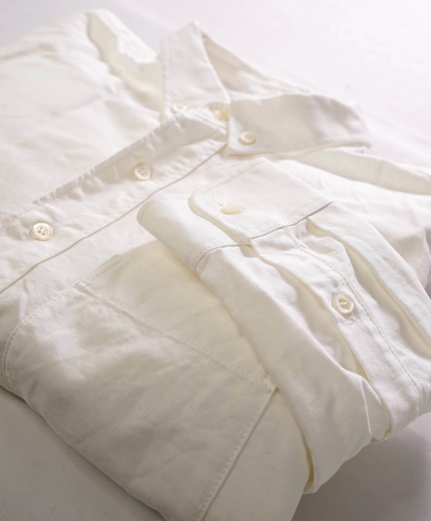 $595 PALM ANGELS - White/Gold Cotton Button Down Shirt - 38 (Small)