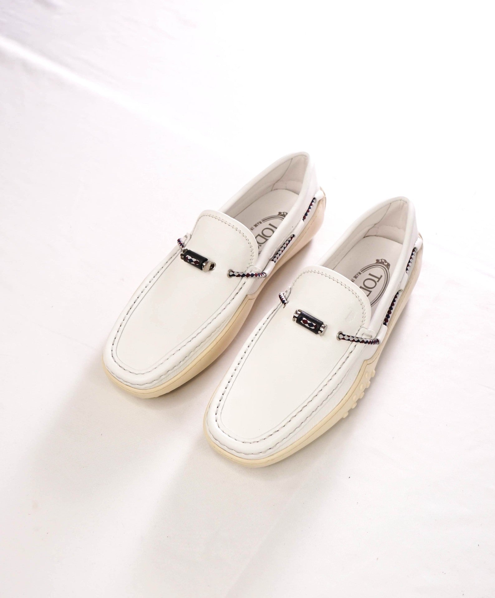 $995 TOD'S - White Leather Driving Loafers - US 7 (6UK)