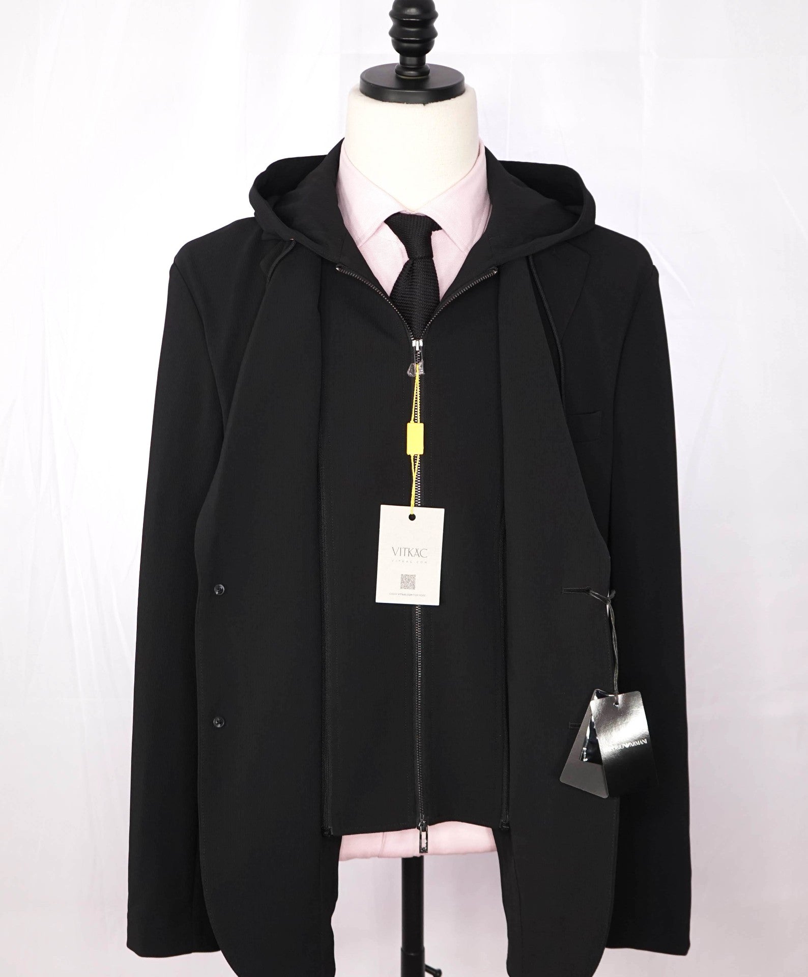 $795 EMPORIO ARMANI - Black Ribbed Poly Hooded Blazer - 42