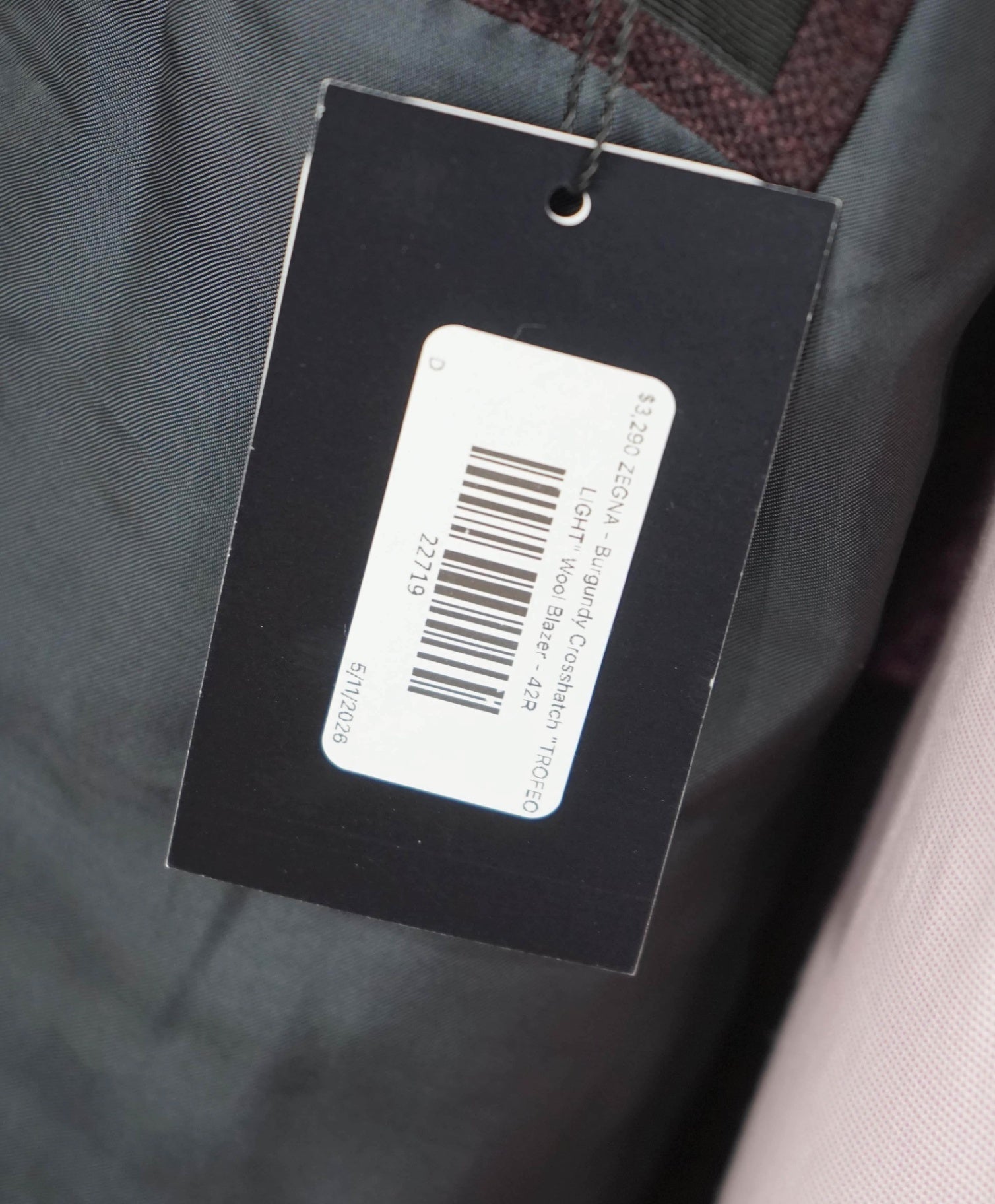 $3,290 ZEGNA - Burgundy Crosshatch "TROFEO LIGHT" Wool Blazer - 42R
