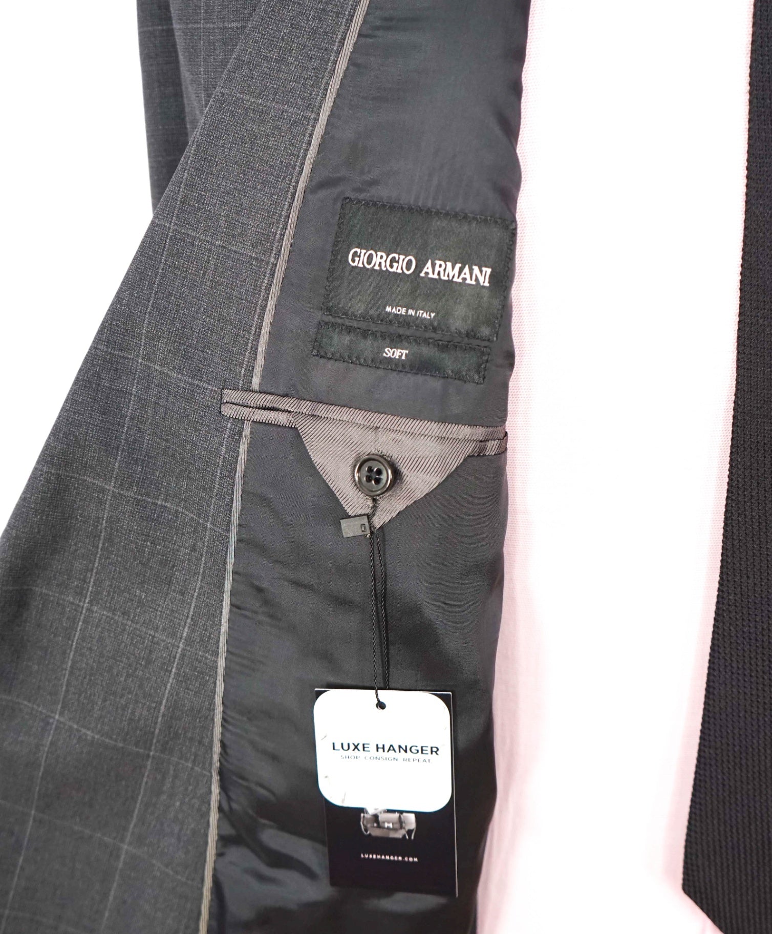 $3,095 GIORGIO ARMANI - Gray Plaid Super 160's Wool Suit - 48R