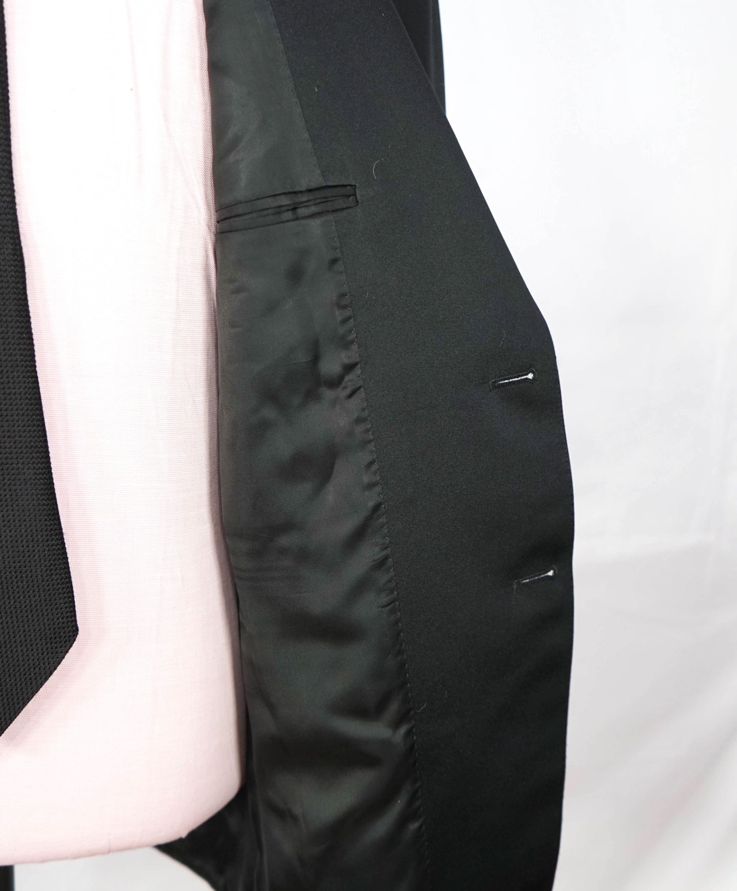 $2,195 CANALI - Solid Black Wool Tuxedo Suit - 42R