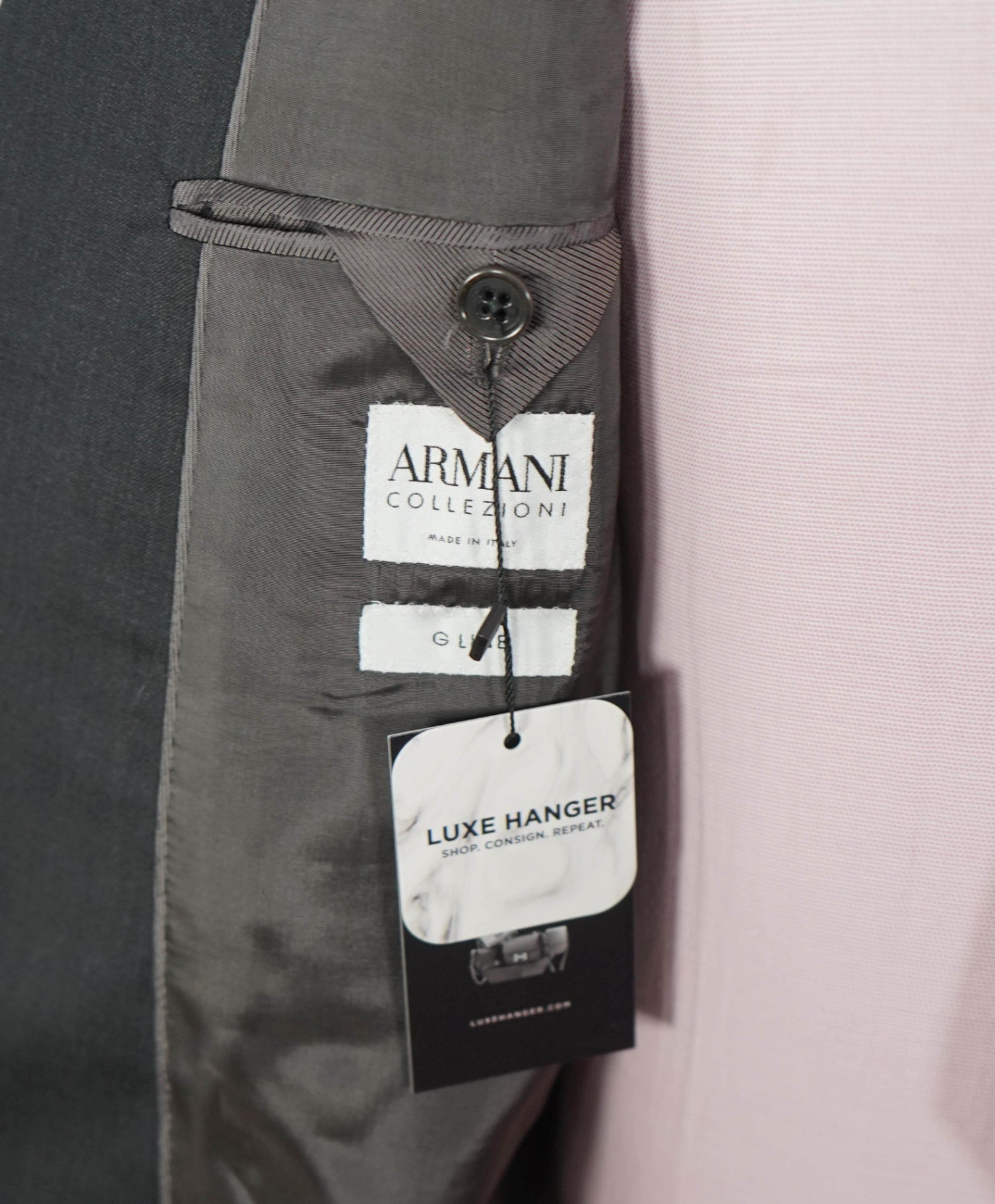 $1,995 ARMANI COLLEZIONI - Solid Gray "G LINE" Wool Suit - 48L