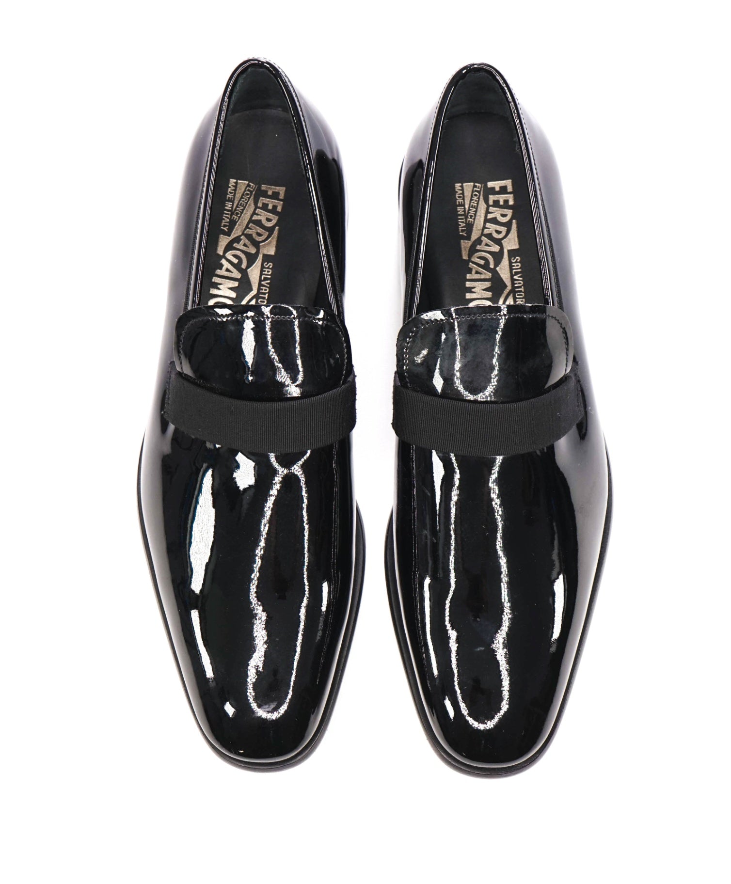$695 FERRAGAMO - Black Patent Leather Loafers - 7 D