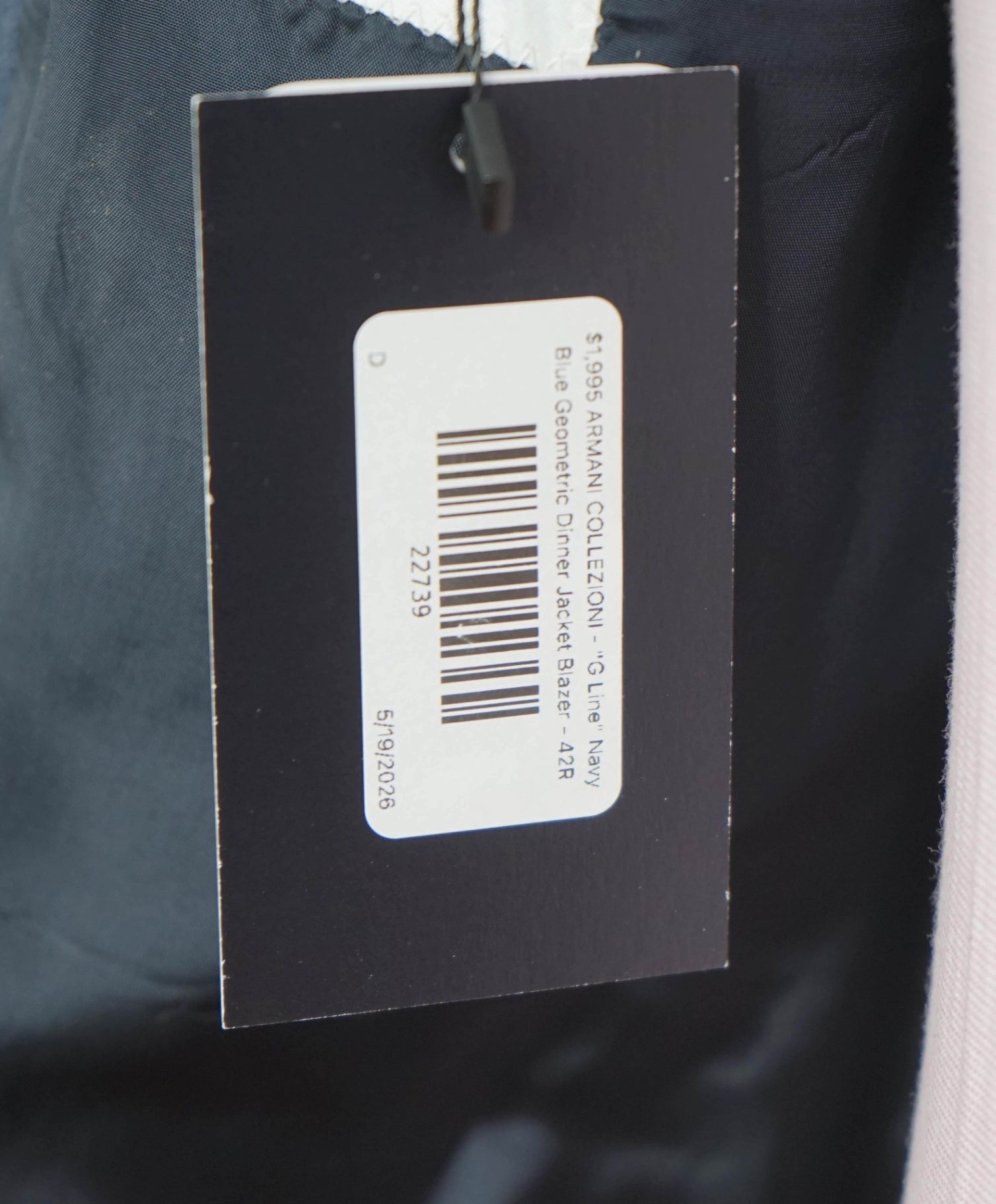 $1,995 ARMANI COLLEZIONI - "G Line" Navy Dinner Jacket Blazer - 42R