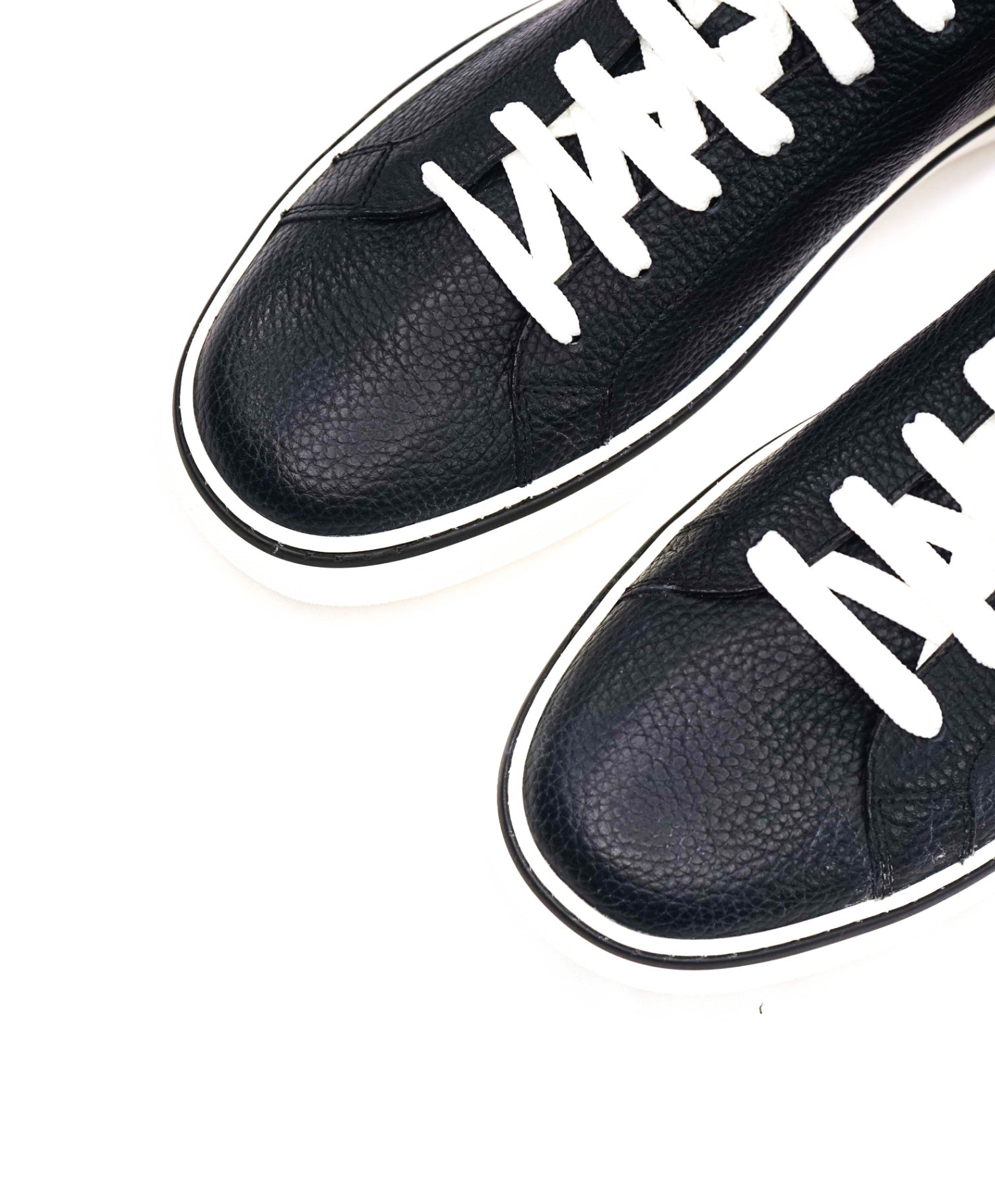 $745 TOD'S - Navy Blue Pebble Leather Sneakers - US 10.5 (UK9.5)