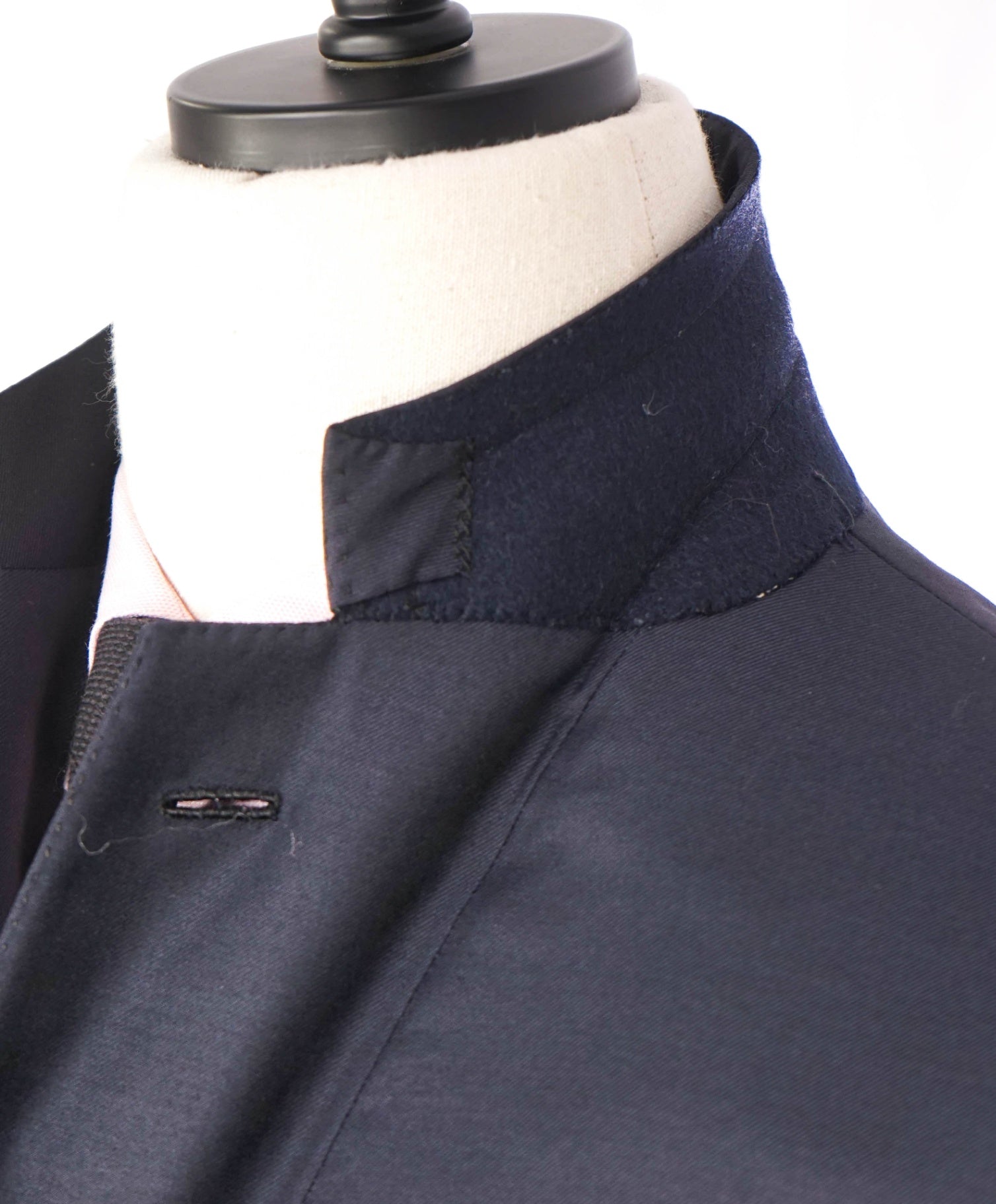 $6,900 BRIONI - Solid Navy Blue Wool Blazer - 44R