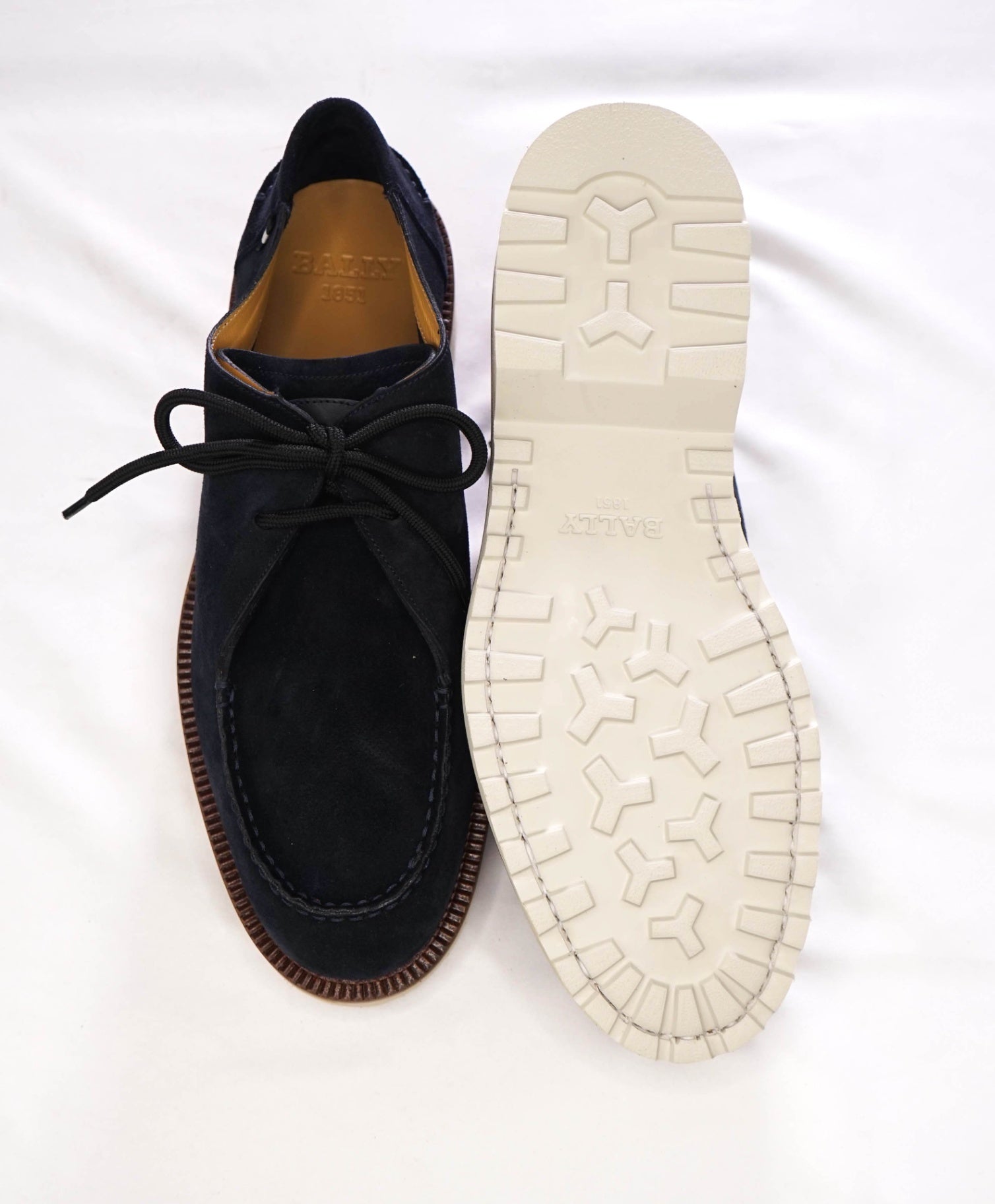 $820 BALLY - Navy Blue Suede Derby - US 10 (9UK)
