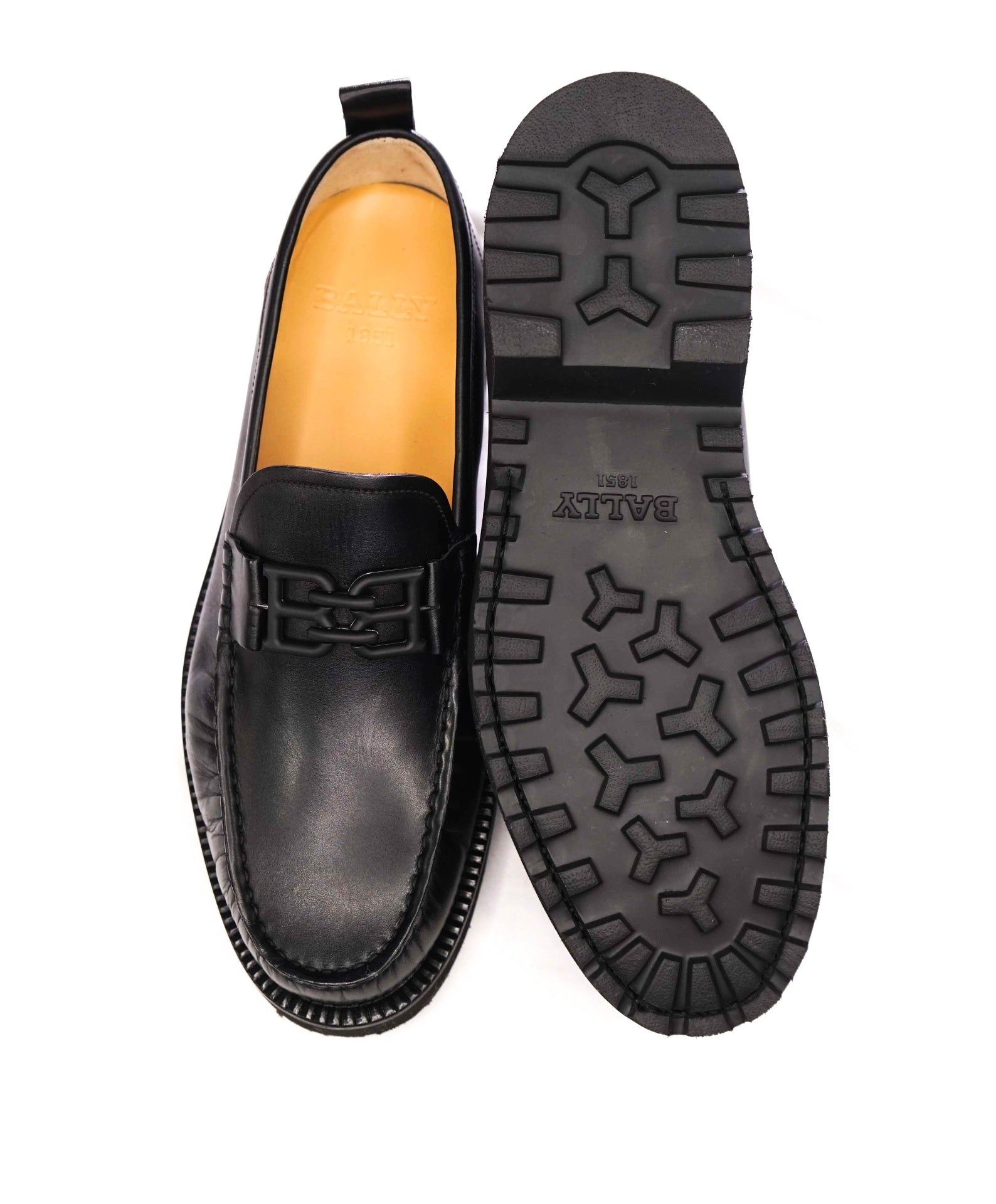 $800 BALLY - Black Leather "NOLAM" Lug-Sole Loafers - US 7 (6UK)