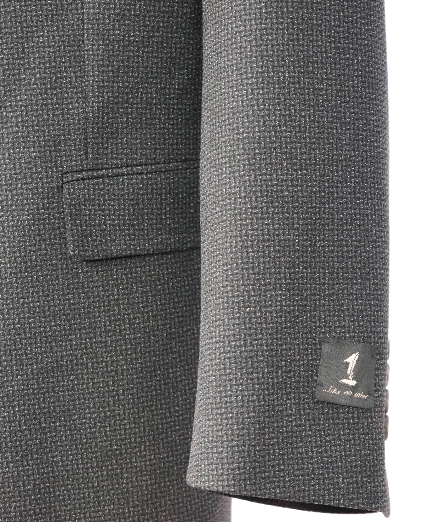 $375 "1 LIKE NO OTHER" - Gray Polyester/Viscose Peak Lapel Blazer - 46