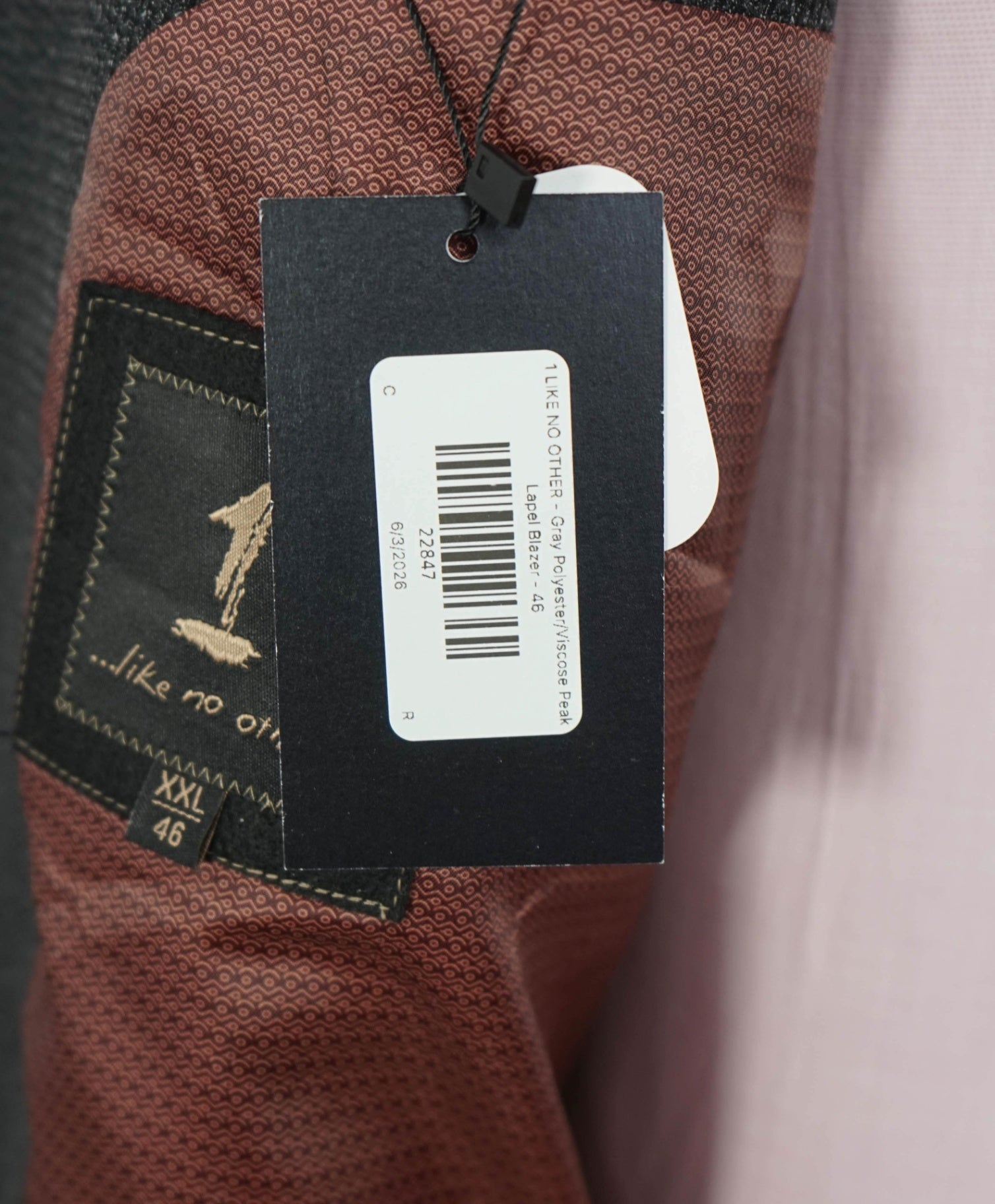 $375 "1 LIKE NO OTHER" - Gray Polyester/Viscose Peak Lapel Blazer - 46
