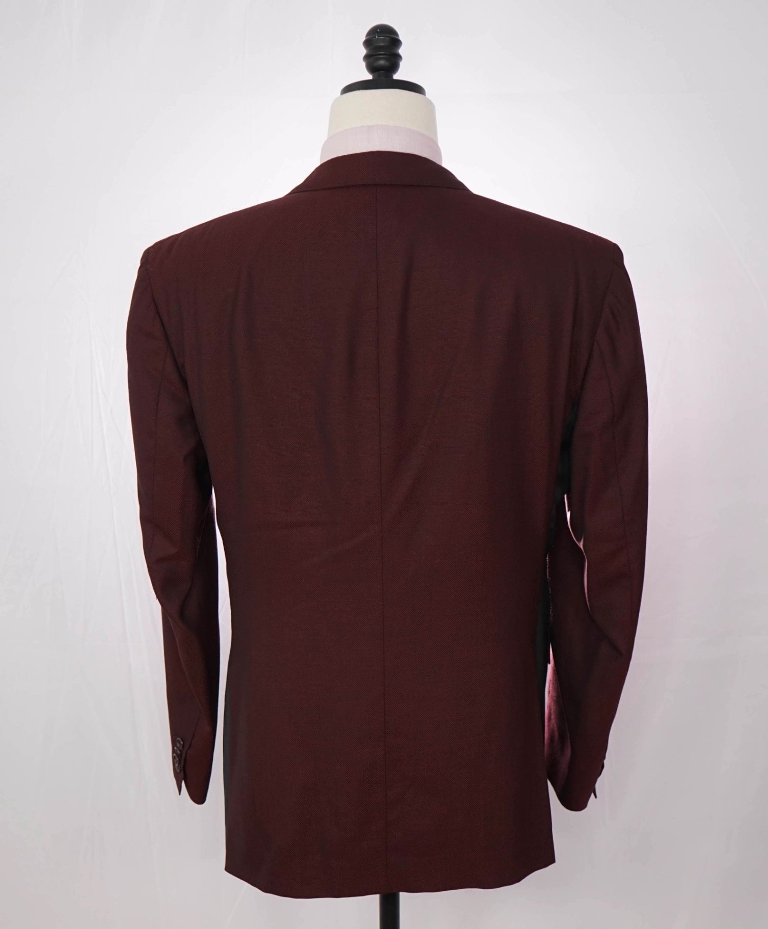$5,950 DAVID AUGUST - *Made For MLBs Brandon League* Burgundy Blazer -42R
