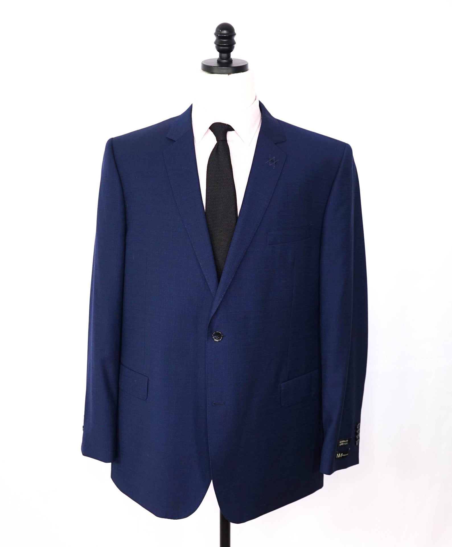 $1,195 NEIMAN MARCUS - Navy Blue Super 120's Wool Suit - 46L