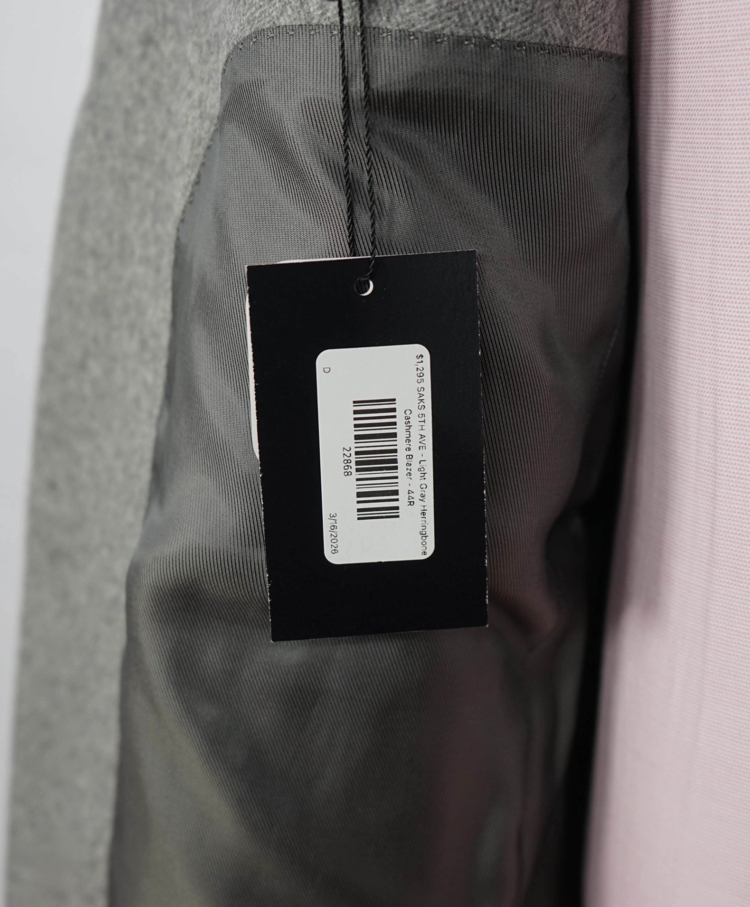 $1,295 SAKS 5TH AVE - Light Gray Herringbone Cashmere Blazer - 44R