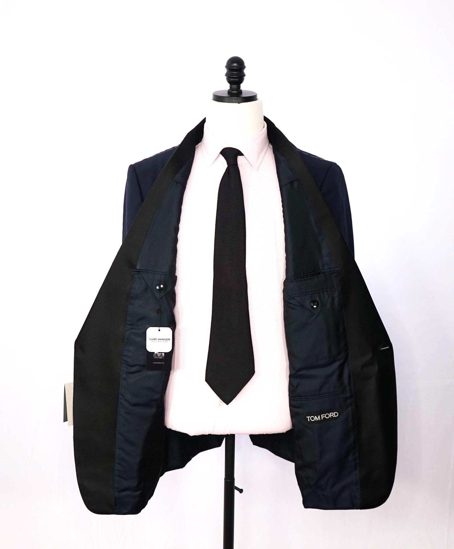 $6,950 TOM FORD - O'Connor Navy Wool Shawl Lapel Tuxedo - 48R