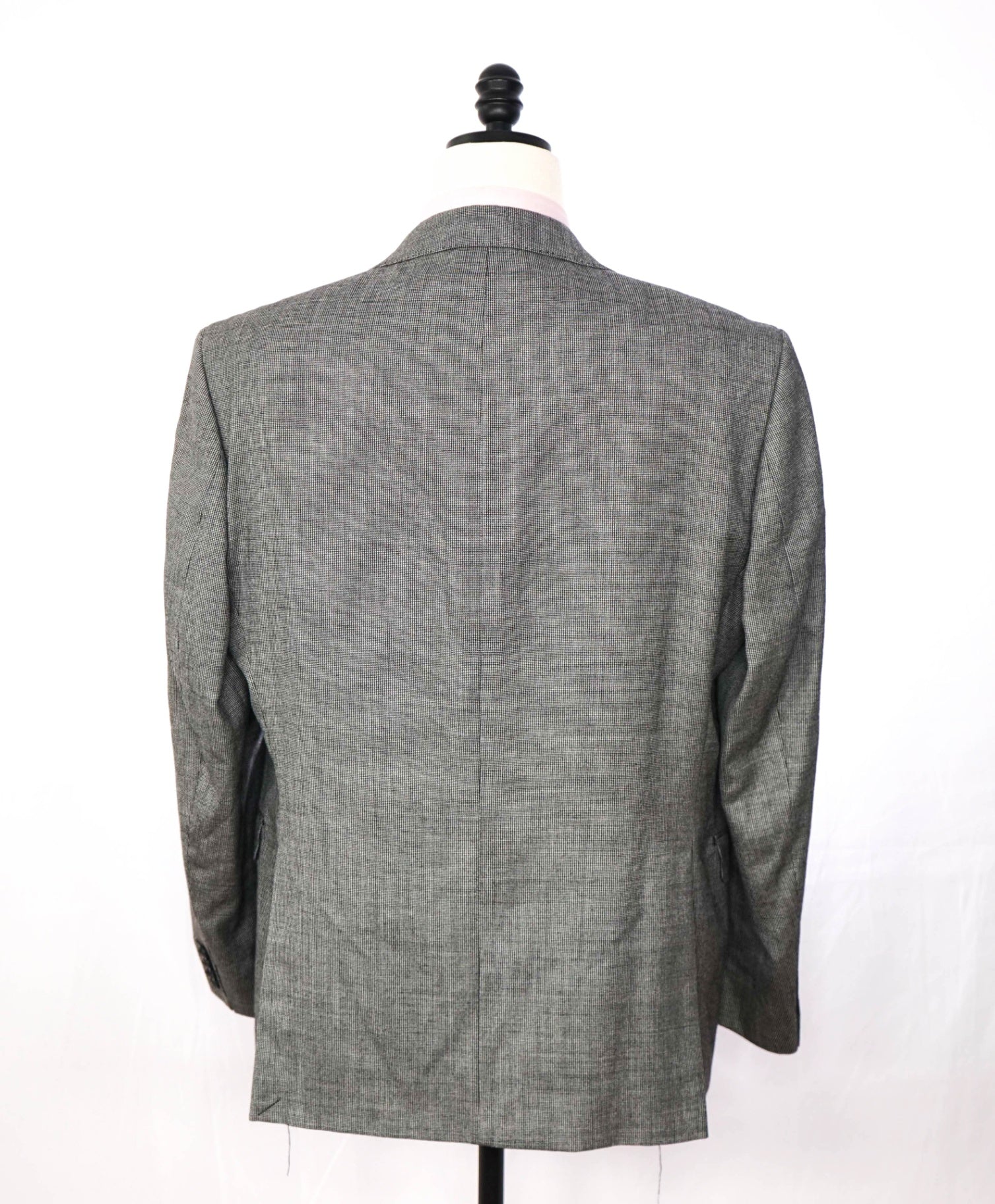 $995 SAKS 5TH AVE - Gray Micro Houndstooth Silk/Wool Blazer - 46R