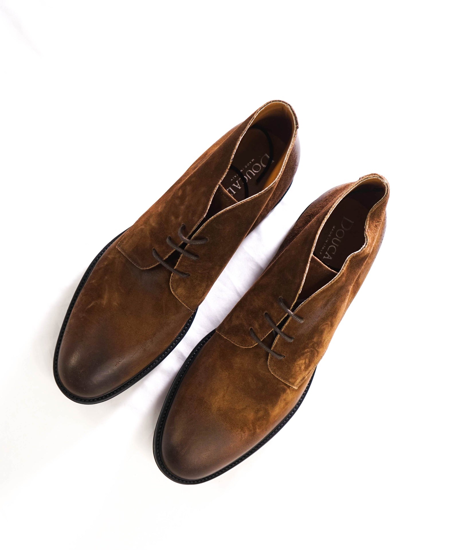 $975 DOUCAL'S - Brown Distressed Suede Chukka Boots - US 9 (42EU)
