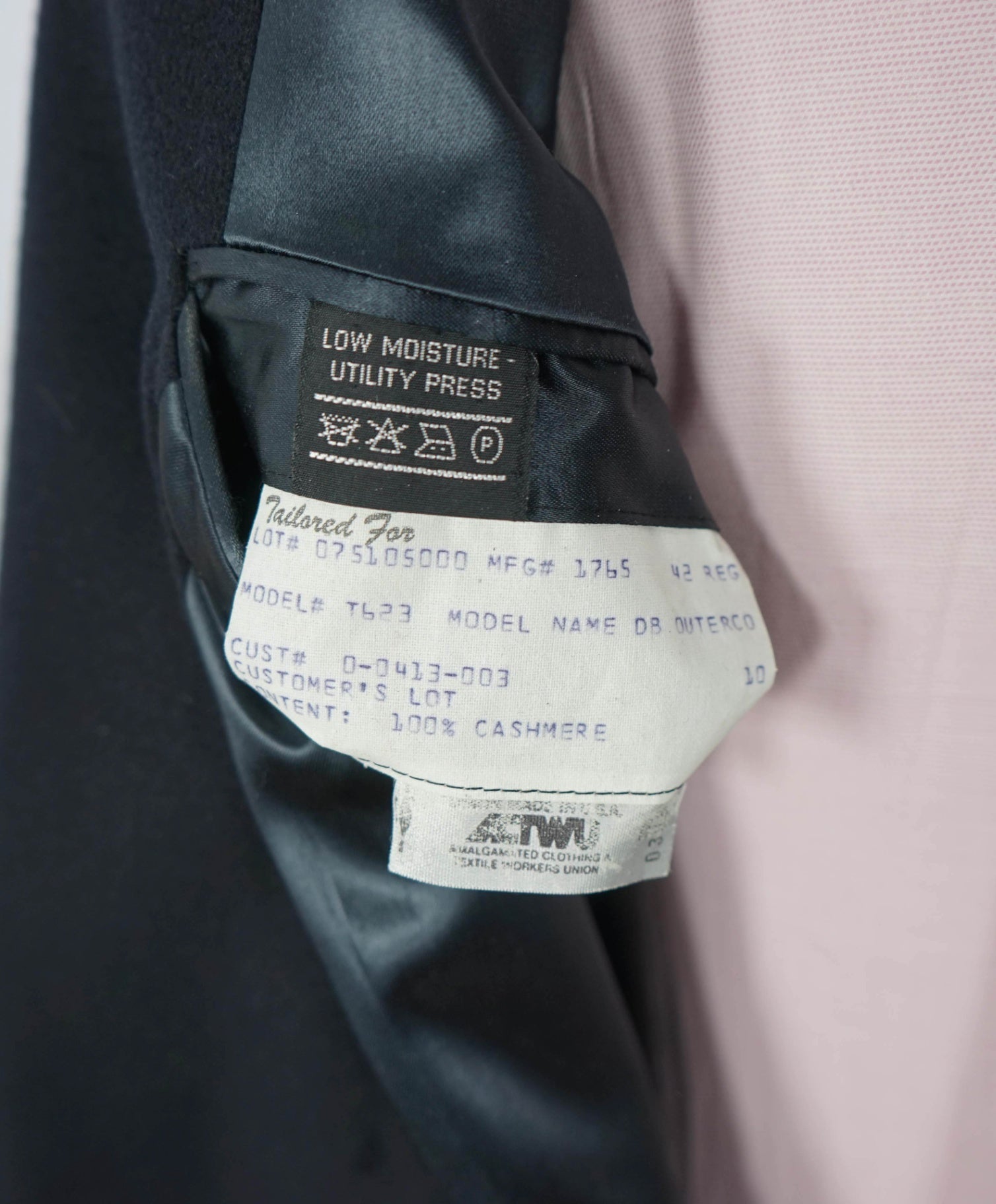 $1,795 HICKEY FREEMAN - Navy Cashmere CALF LENGTH Overcoat - 42R