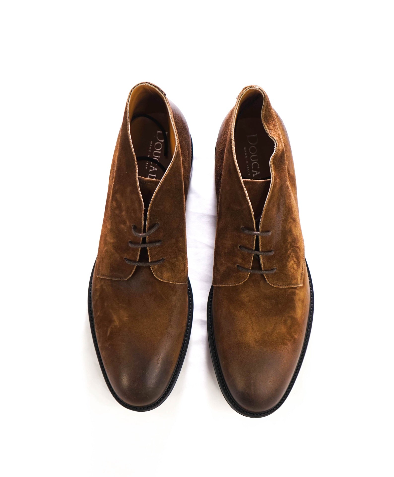 $975 DOUCAL'S - Brown Distressed Suede Chukka Boots - US 9 (42EU)