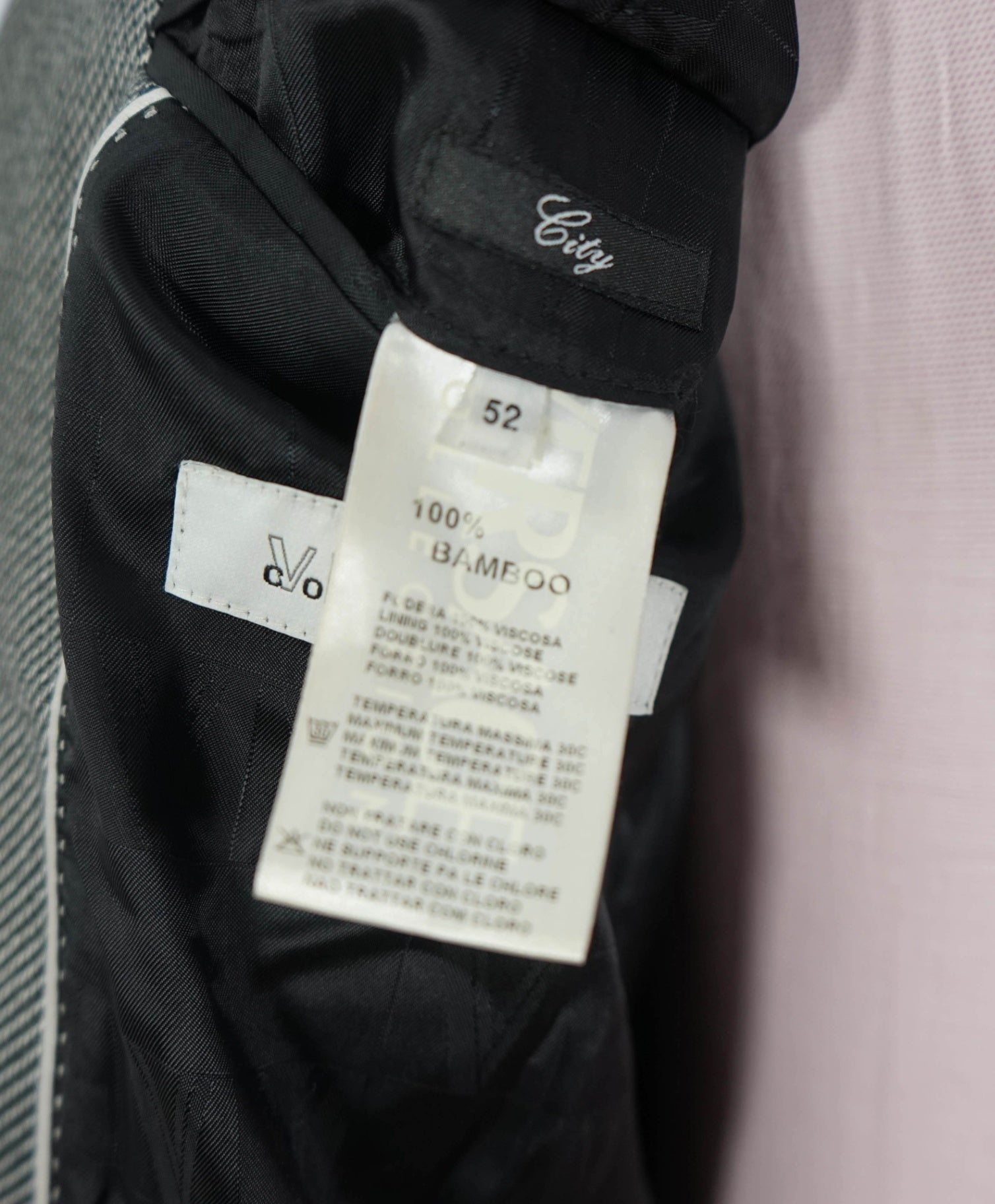 $695 VERSACE - Gray Sharkskin Bamboo Blazer - 42S