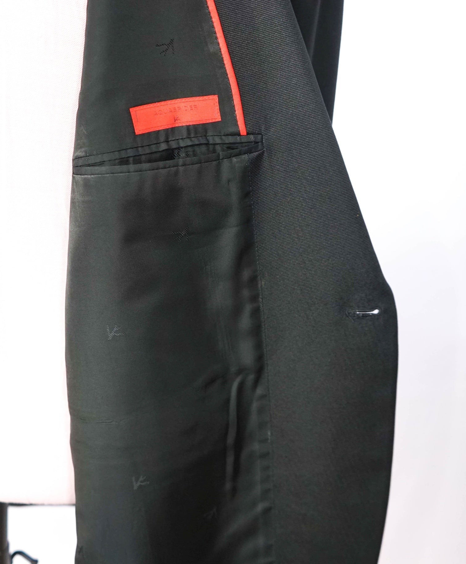 $4,595 ISAIA - Black Wool Peak Lapel Dinner Jacket - 52L
