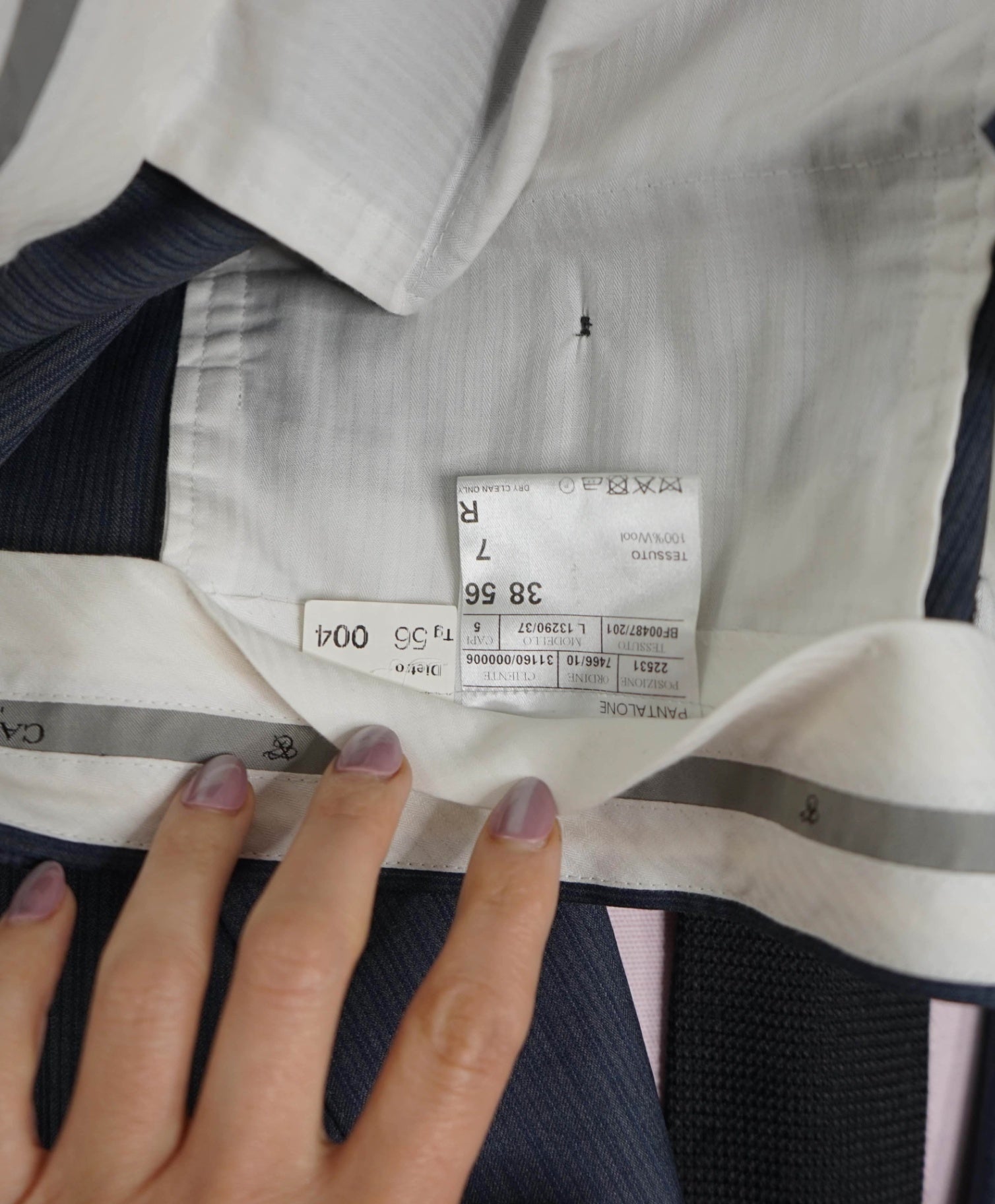 $2,695 CANALI - Gray/Navy Blue Stripe Wool Suit - 46R