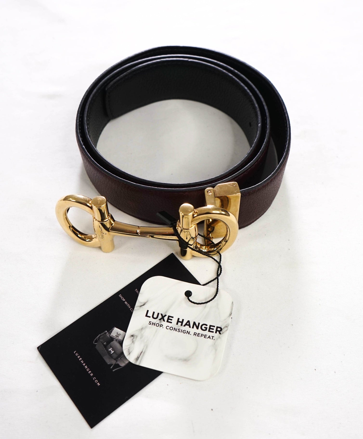 $535 FERRAGAMO - Brown/Black Reversible Pebble Leather Belt - 31W