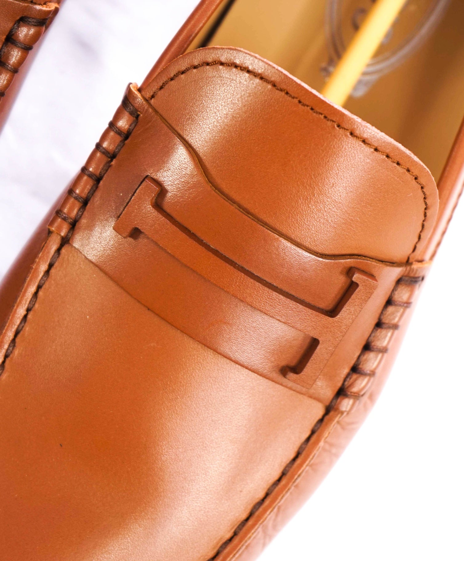 $975 TOD'S - Brown Leather Driving Loafers - US 7.5 (6.5UK)
