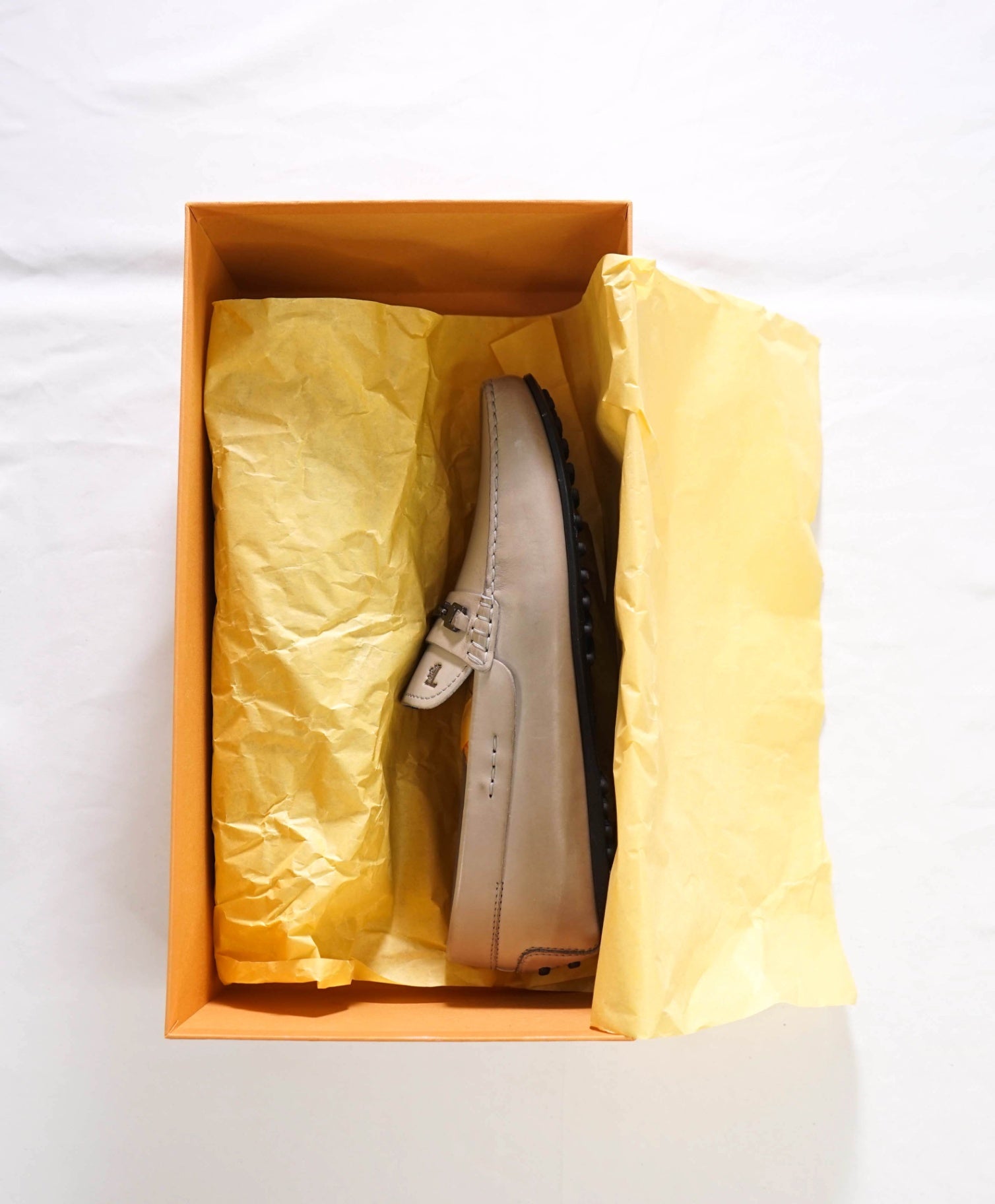 $975 TOD'S - Gray Leather Driving Loafers - 8 (UK7)
