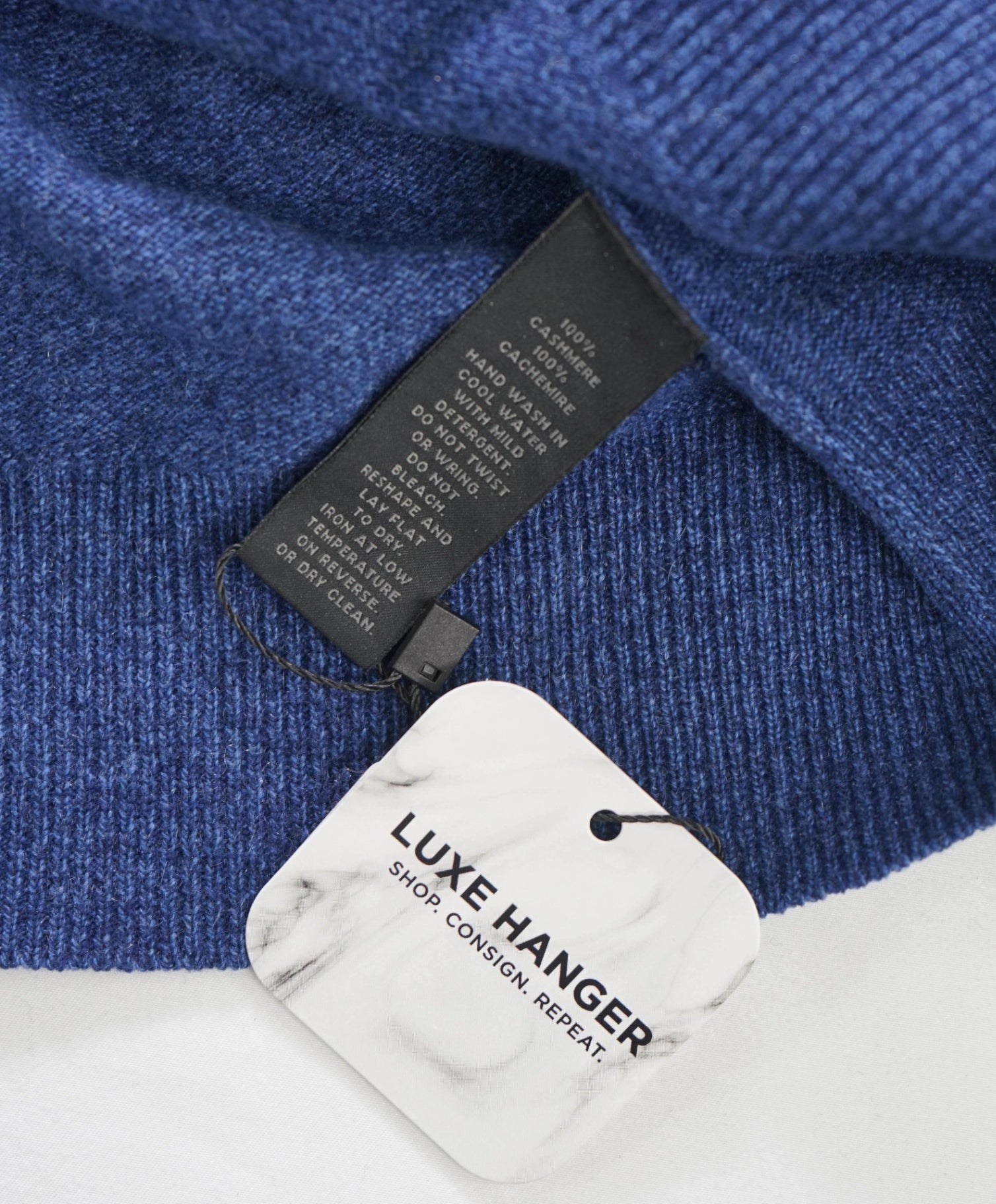 $180 SFA - Blue 100% Cashmere Crewneck Sweater - S