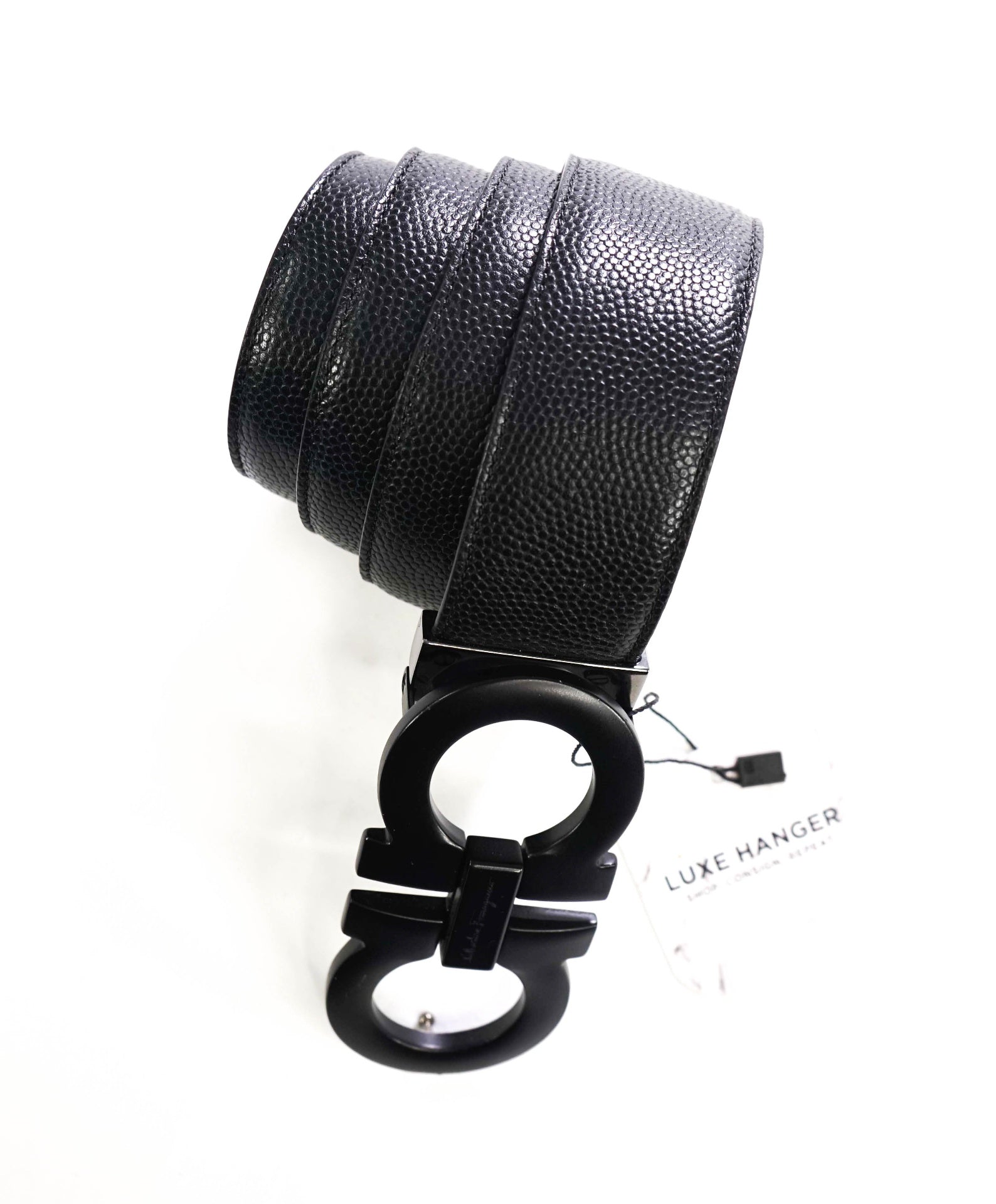 $595 FERRAGAMO - Black Pebble Leather Belt - 34W