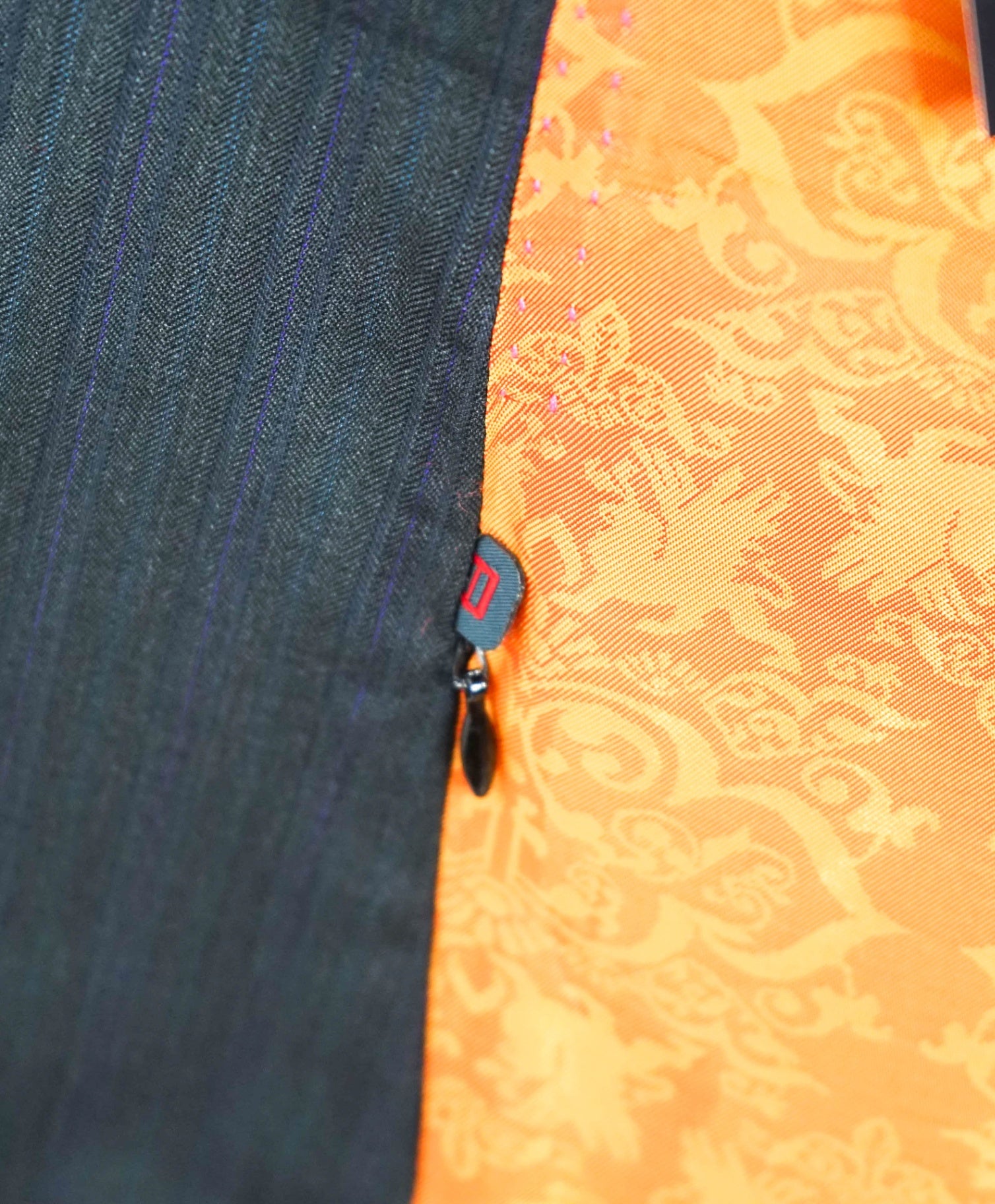 $850 TED BAKER - 1-Button Gray Blue/Purple Stripe Wool Suit - 42R