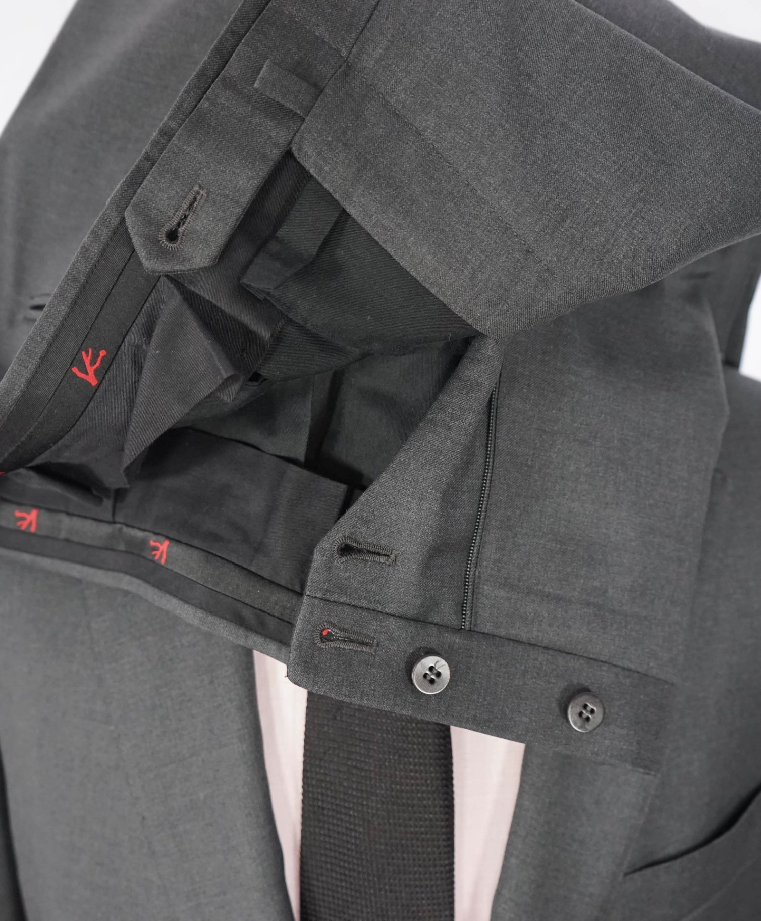 $3,995 ISAIA - "AQUASPIDER" Solid Gray Wool Suit - 46R