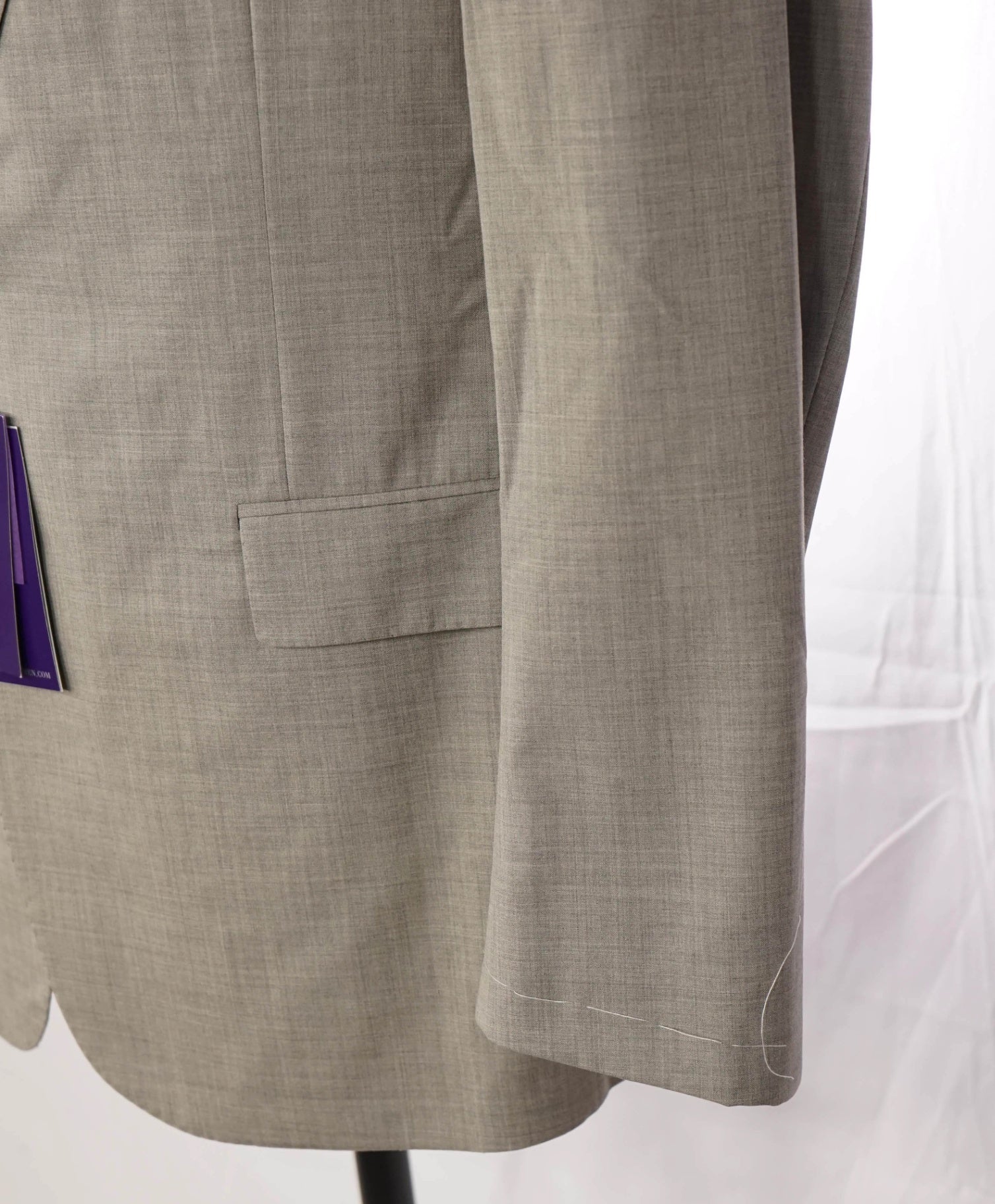 $2,995 RALPH LAUREN PURPLE LABEL - Light Gray Wool Suit - 42R