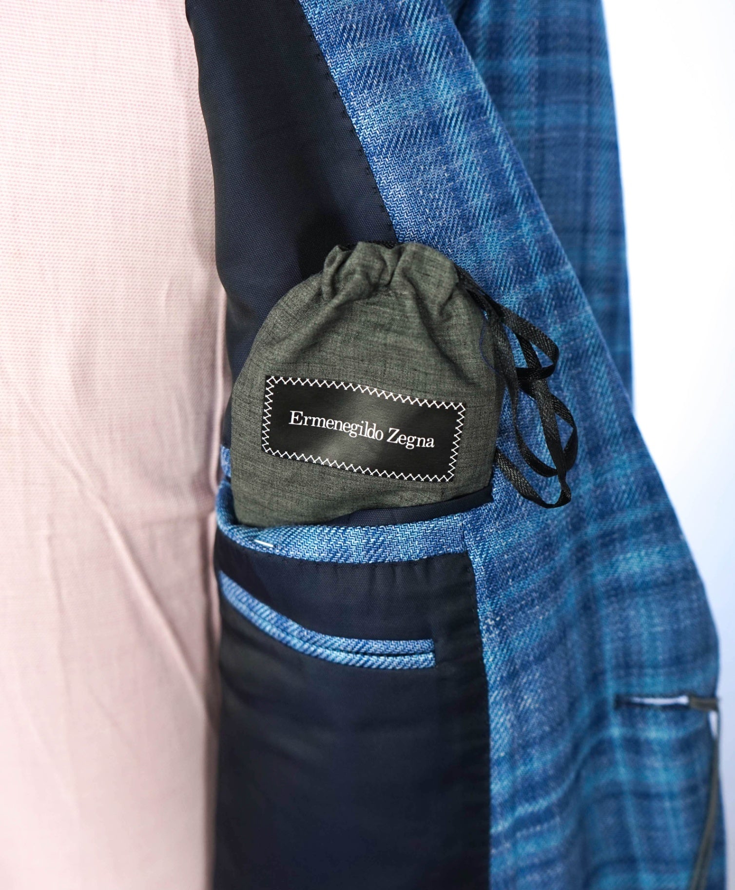 $2,990 ZEGNA - Blue Plaid Wool/Silk/Linen Blazer - 46R