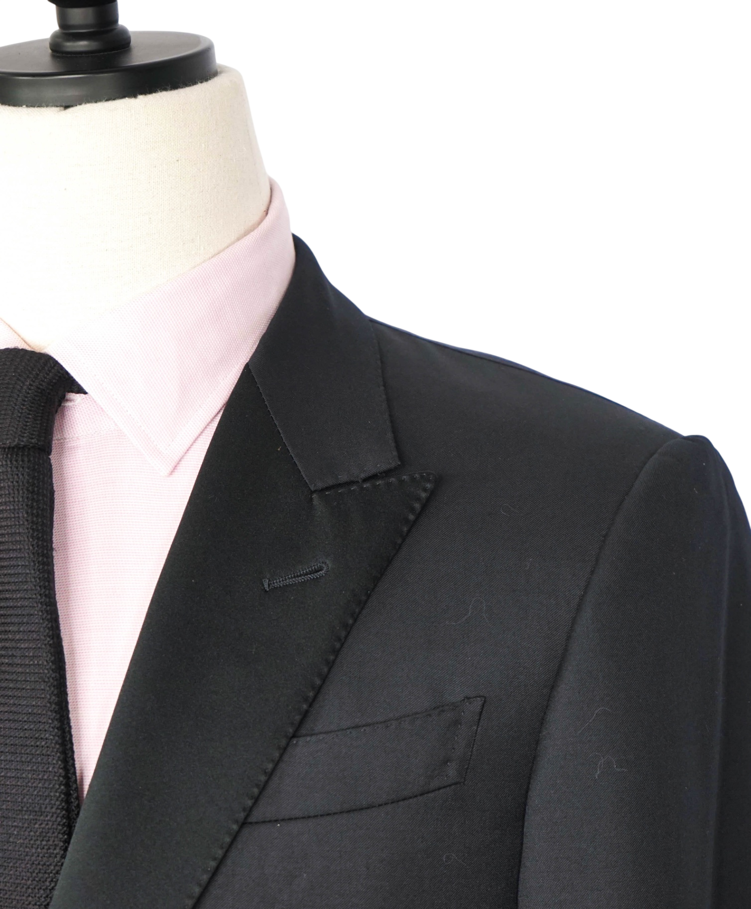$2,695 ZEGNA - Black "MICRONSPHERE" Peak Dinner Jacket - 38R