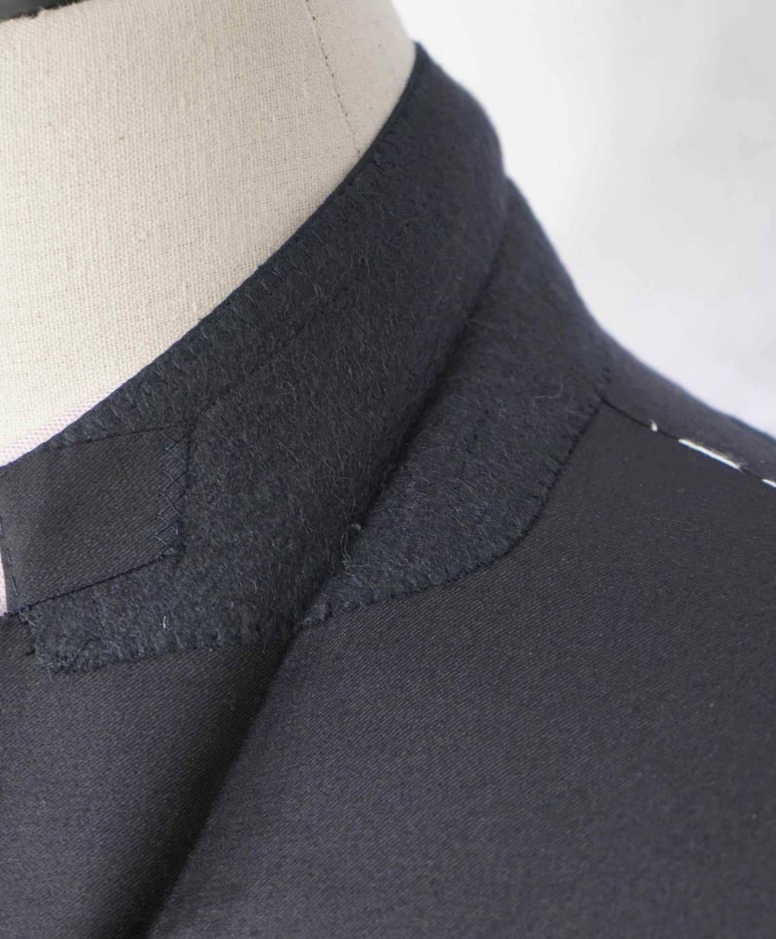 $4,290 ZEGNA - Solid Navy TROFEO Wool Suit - 46R