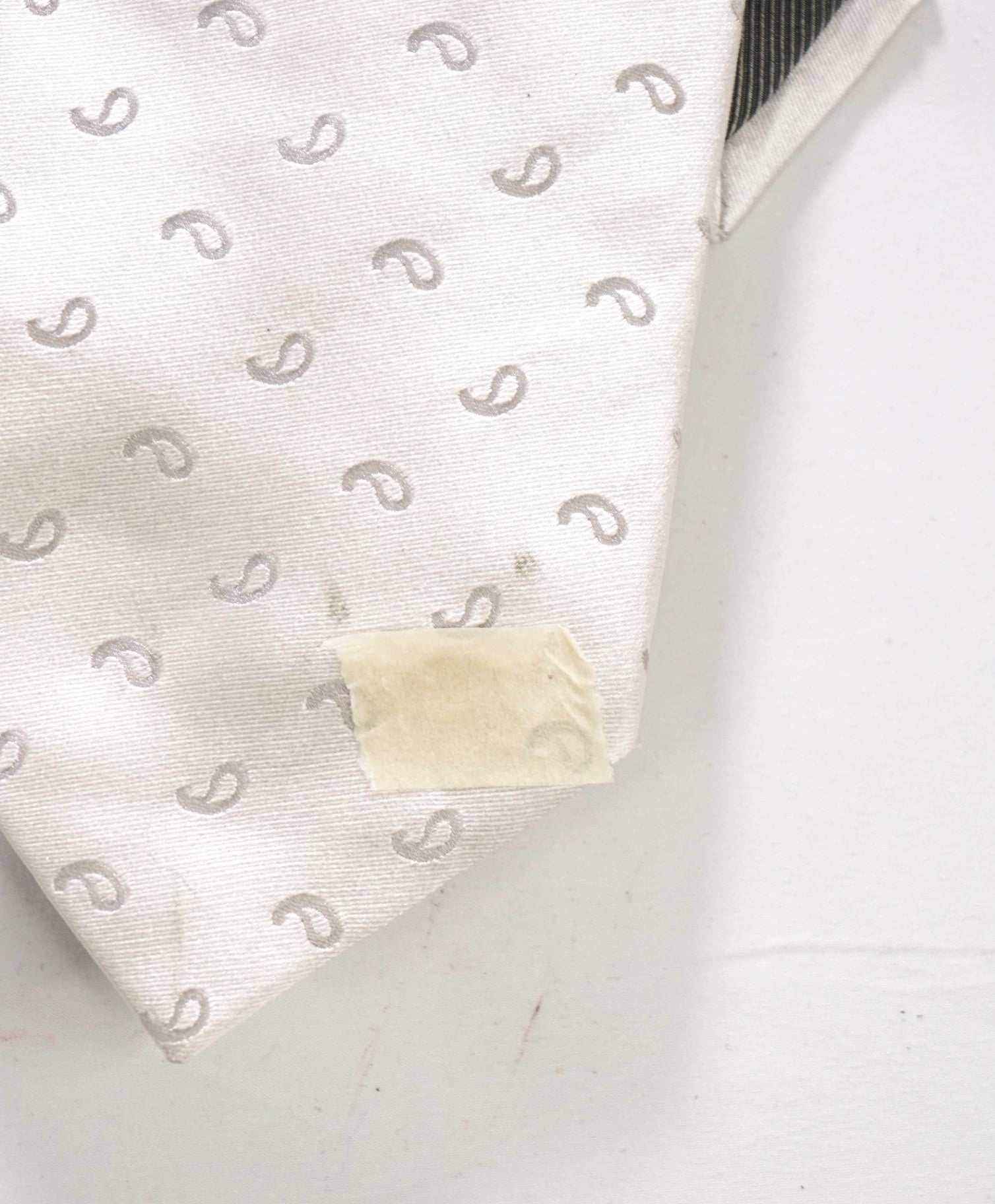 $192 LUIGI BORRELLI - Silver Micro Paisley Silk - 3.25" Tie
