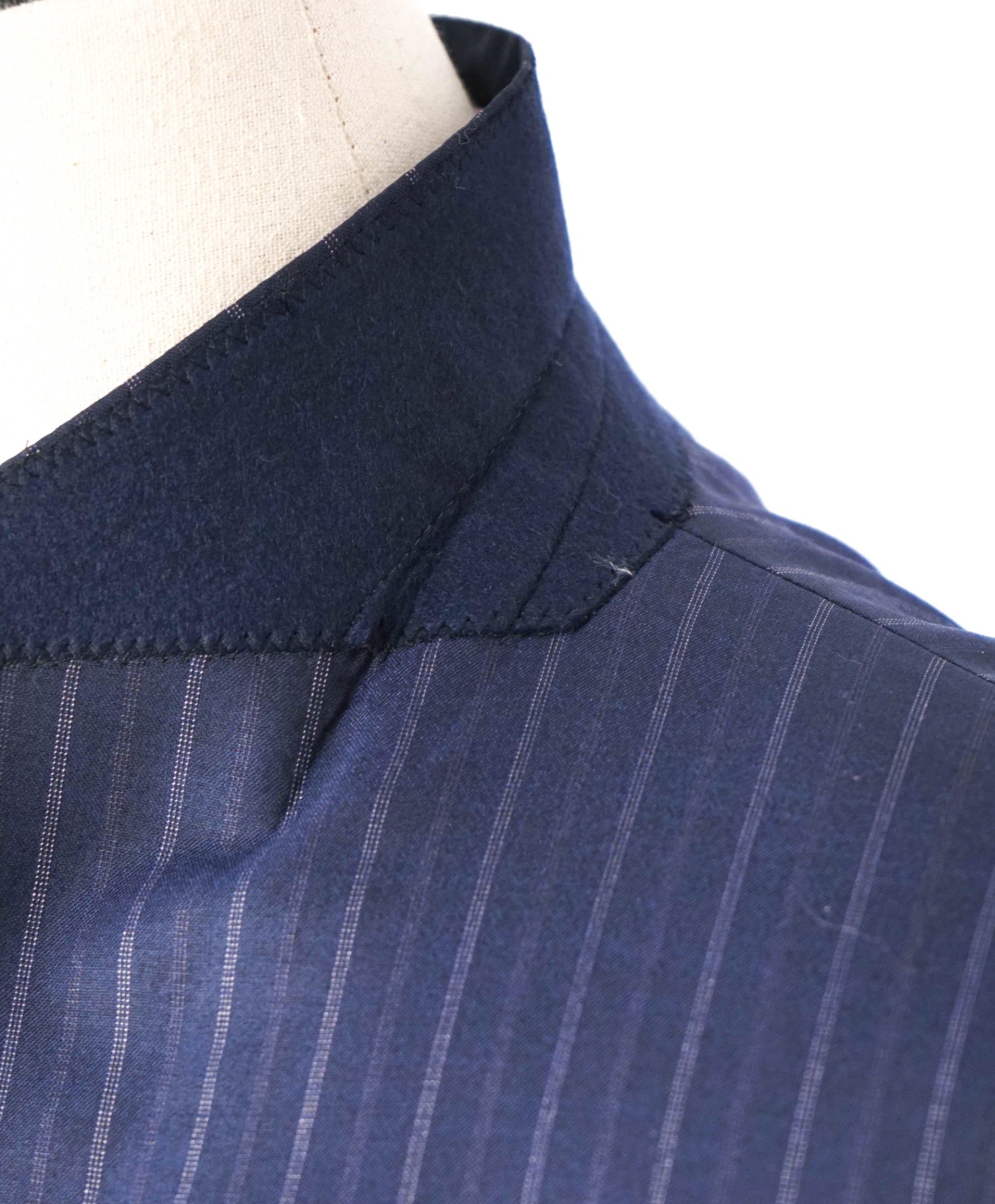 $995 ZEGNA For SFA - Navy Blue Stripe Wool Suit - 46L