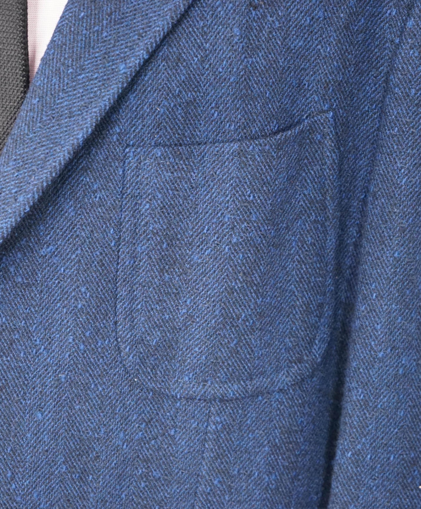$4,500 ISAIA - Navy Blue Herringbone Wool Sport Jacket - 44R