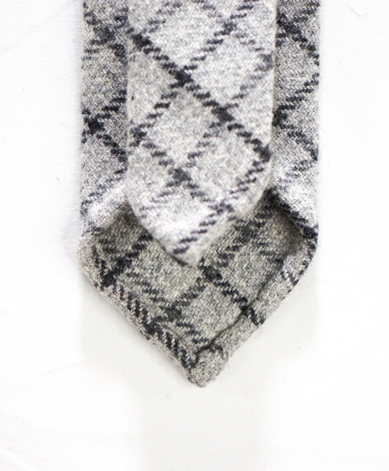 $450 THOM BROWNE - CASHMERE Gray Check Flannel - 2.25" Tie