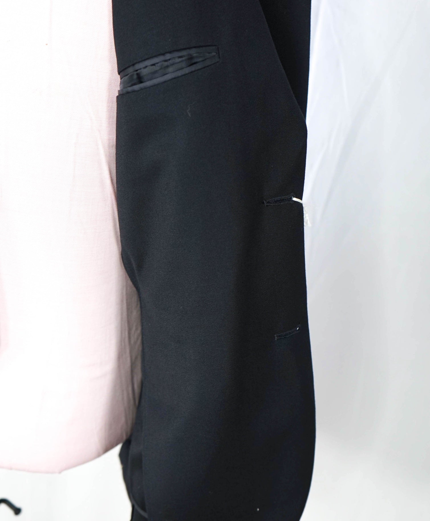 $3,200 VALENTINO - Navy Blue Wool Blazer - 36