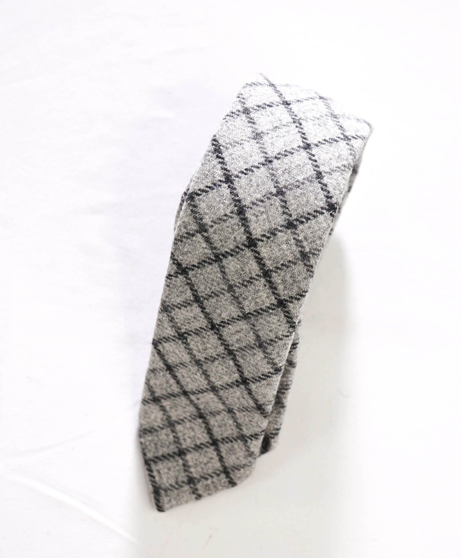 $450 THOM BROWNE - CASHMERE Gray Check Flannel - 2.25" Tie