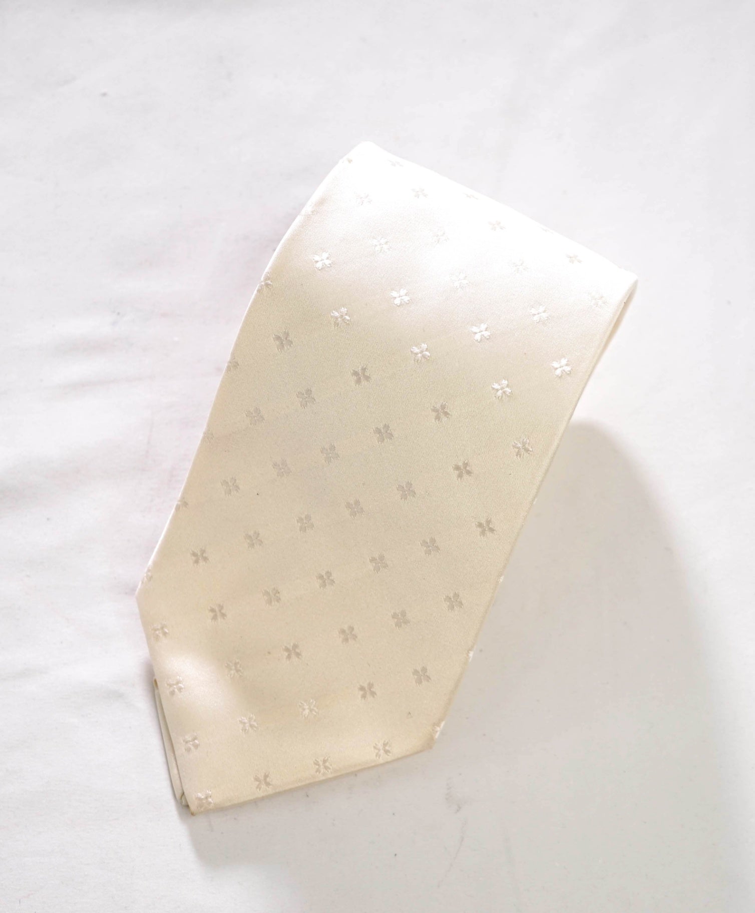 $192 LUIGI BORRELLI - Ivory White Medallion Tonal Stripe Silk - 3.25" Tie