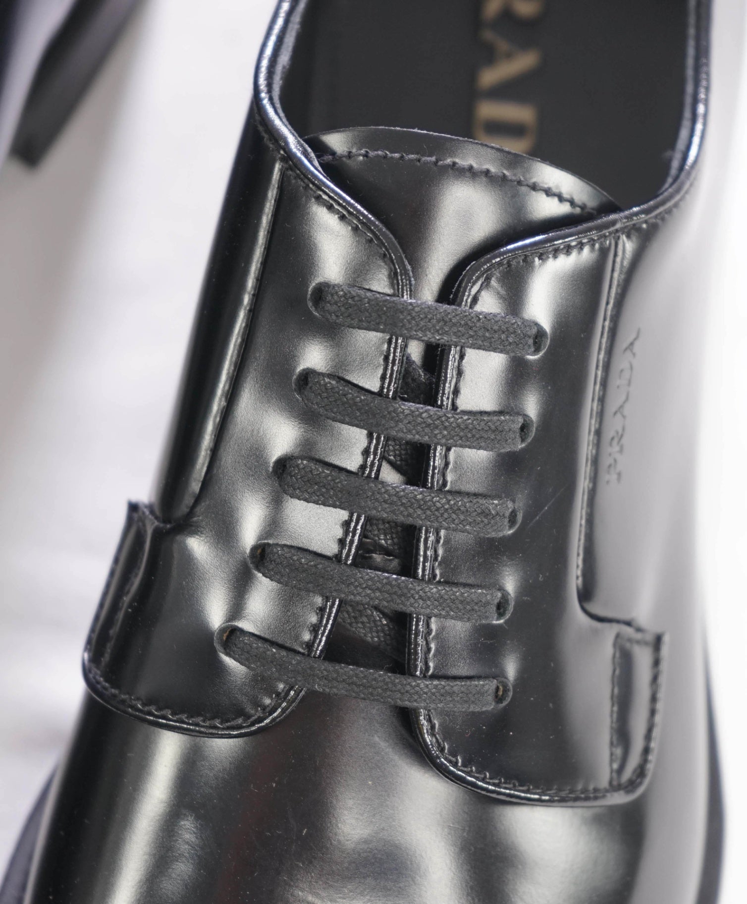 $1,150 PRADA - Black Pebble Leather Derby - US 10 (UK9)