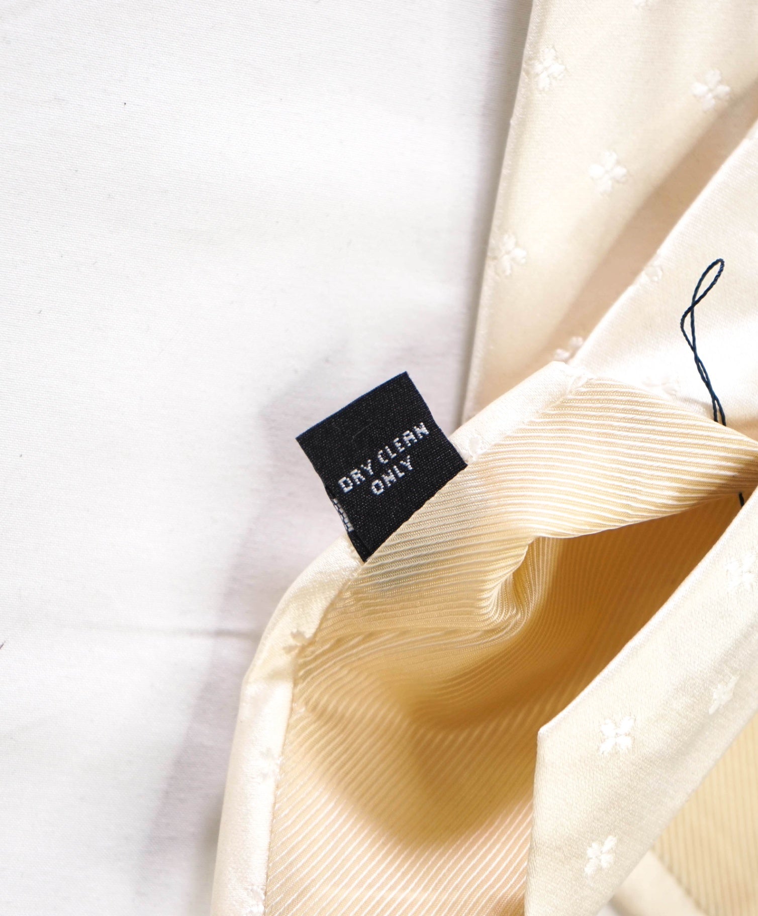 $192 LUIGI BORRELLI - Ivory White Medallion Tonal Stripe Silk - 3.25" Tie