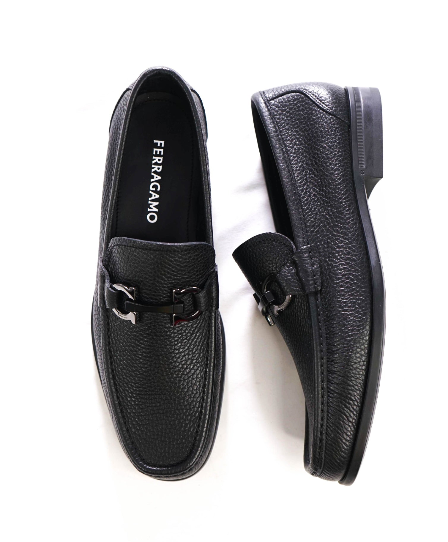 $850 FERRAGAMO - Black Leather "GRANDIOSO" Loafers - 7 3E
